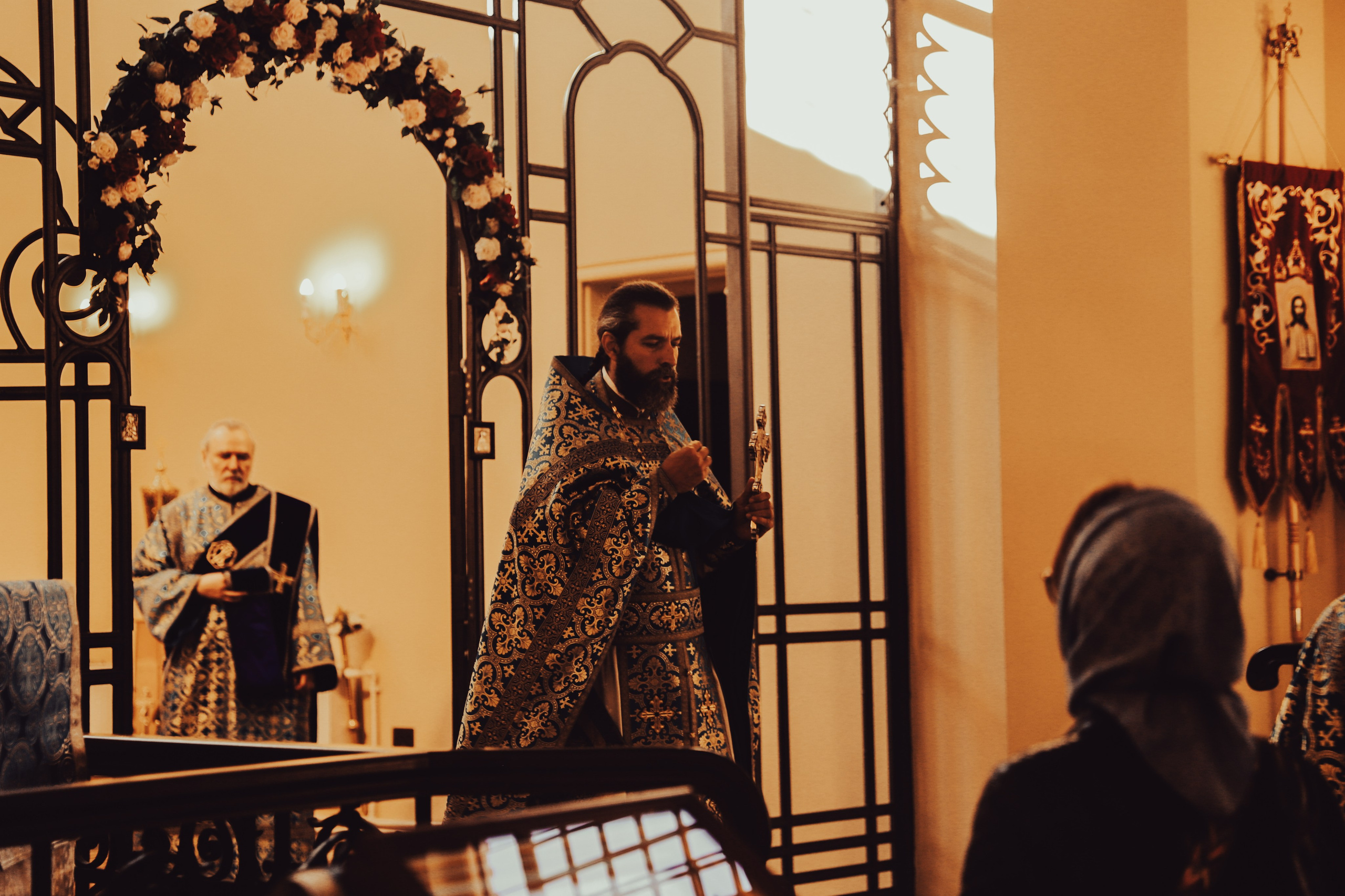 Служба в церкви