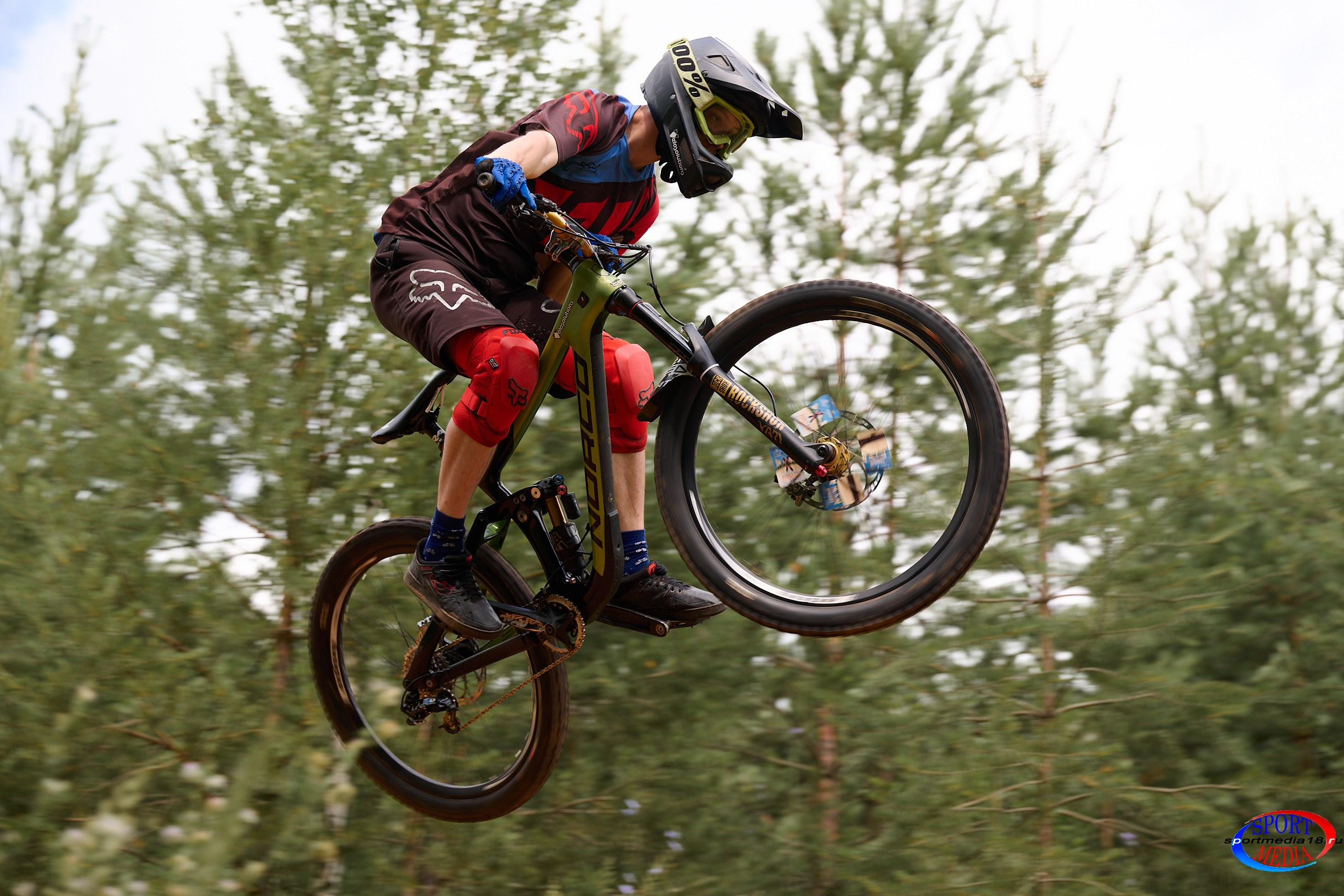 Чемпионат Удмуртии по скоростному спуску (Даунхилл). Ижевск. 07.07.20. Спортивный репортажный фотограф в Ижевске Сергей Мерзляков