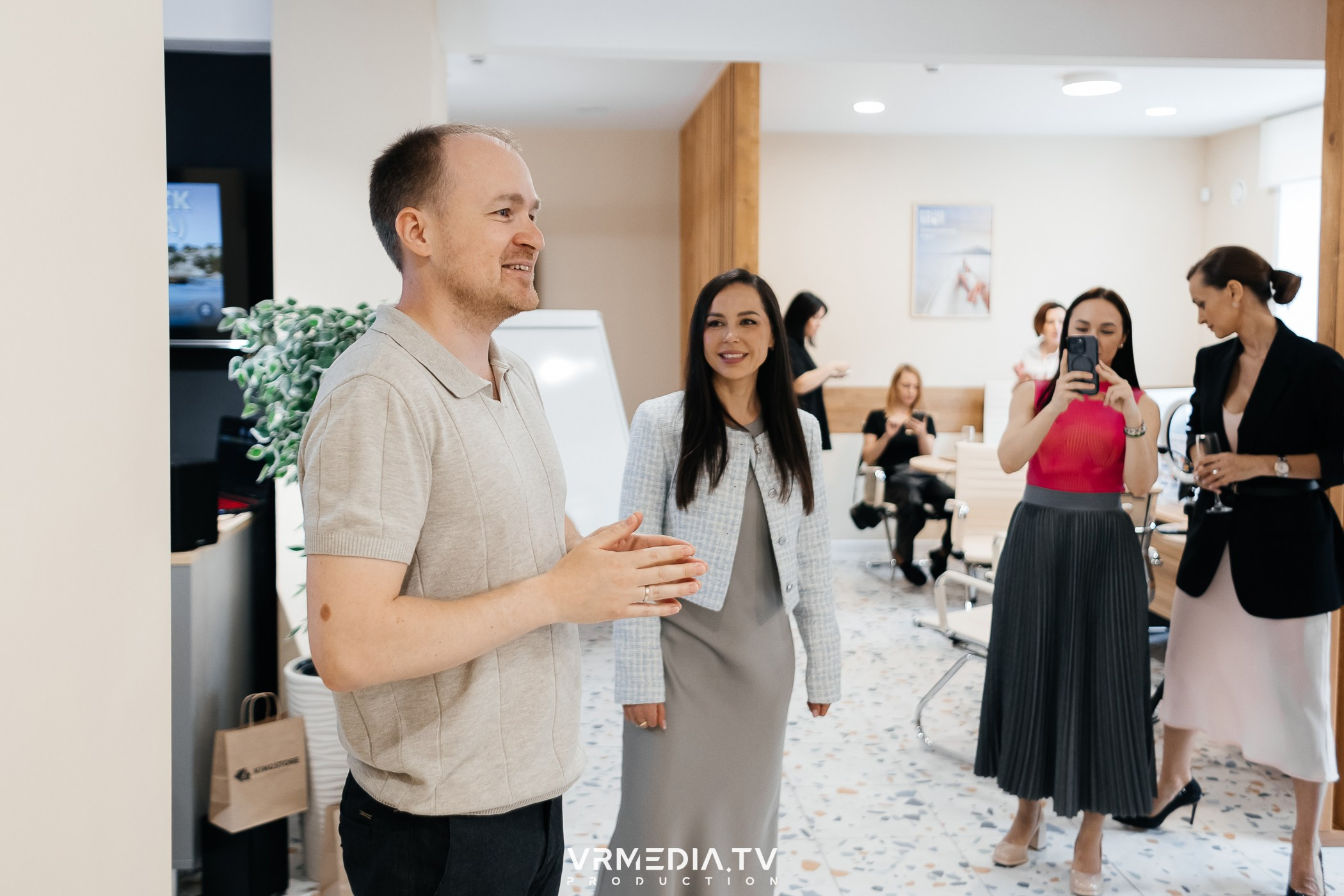 Business travel brunch