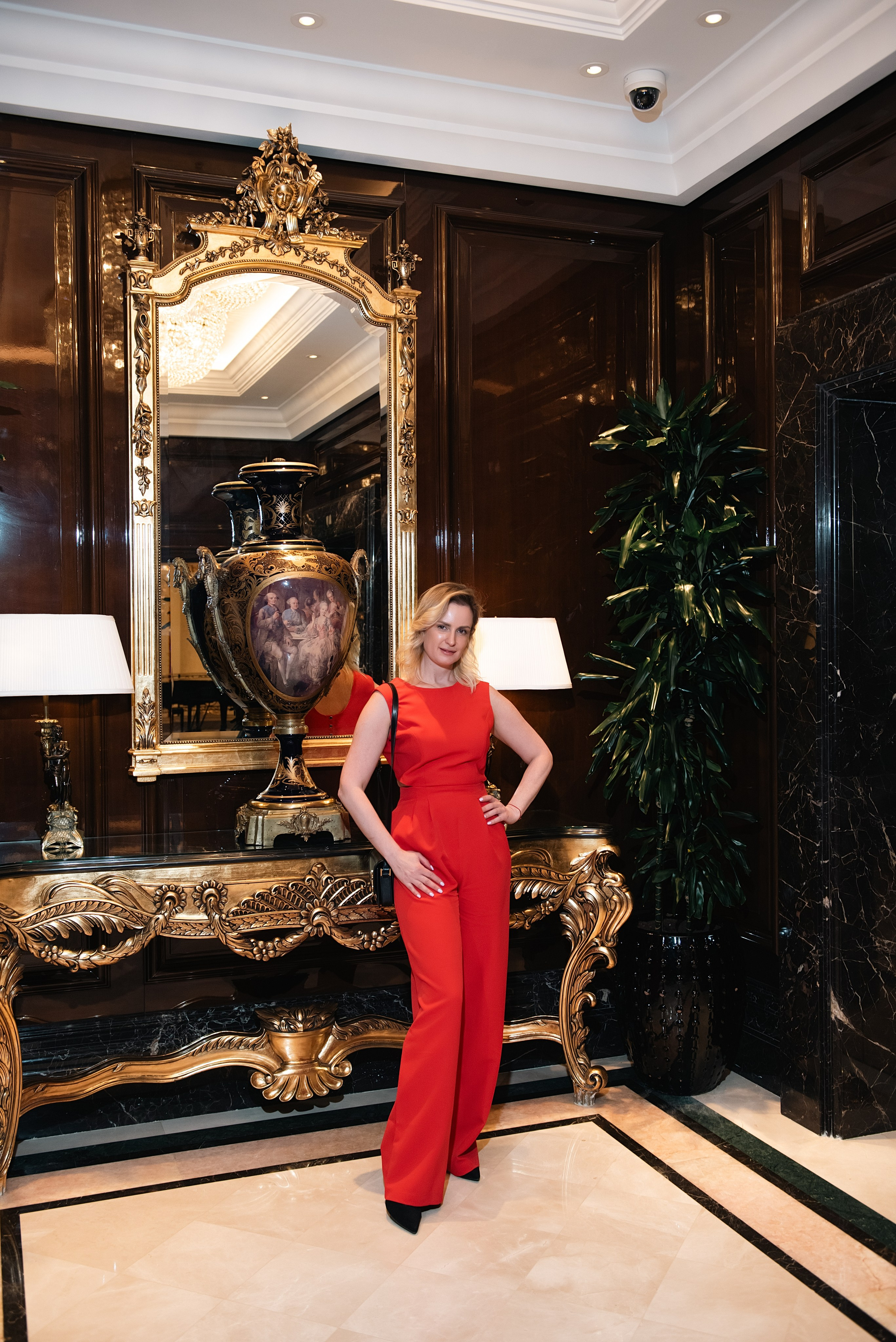 Блогеры, предприниматели. Фотограф, визажист. Москва