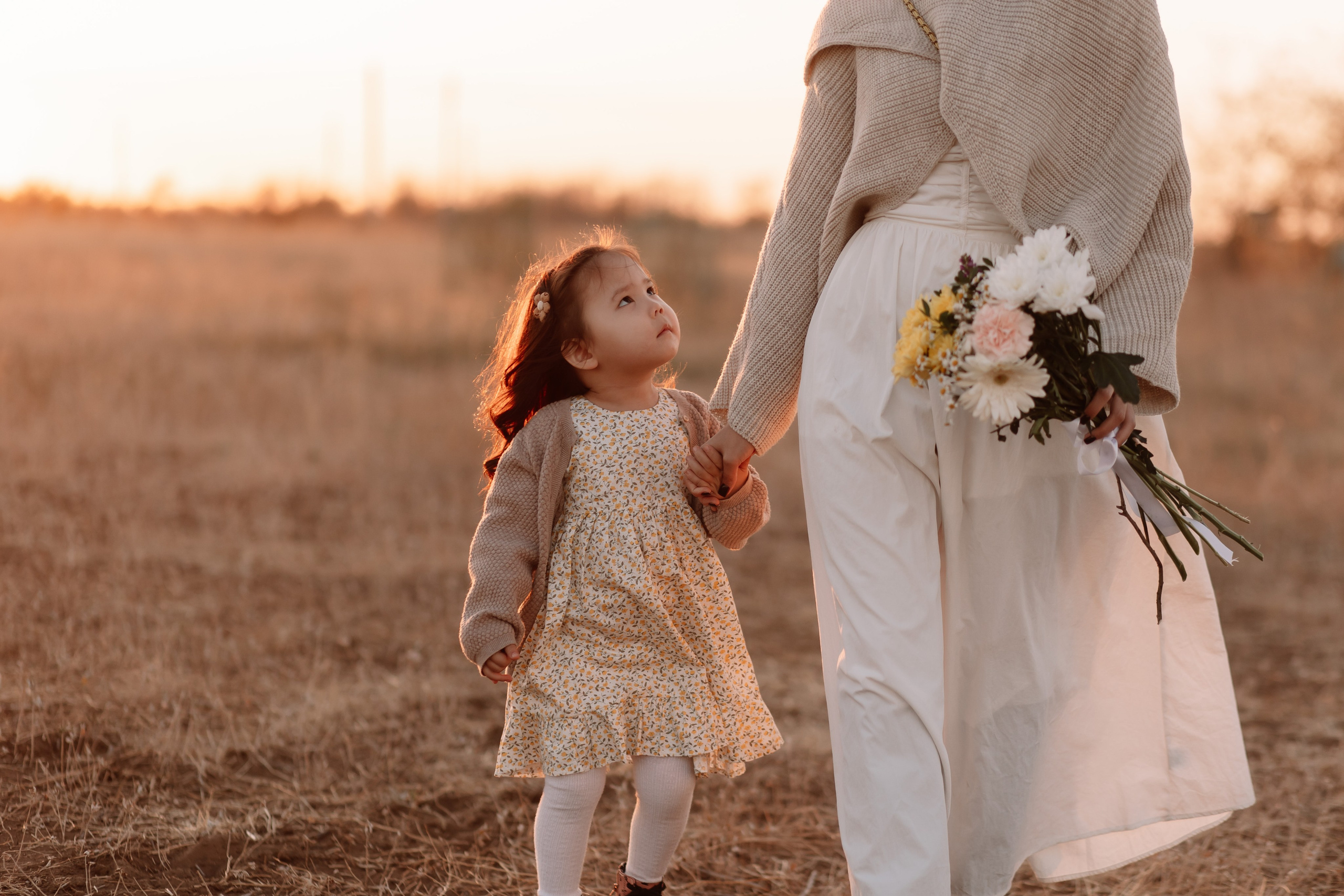 Фотосессия мама с дочей. Свадебный и семейный фотограф в Элисте Лиджик Сарлов