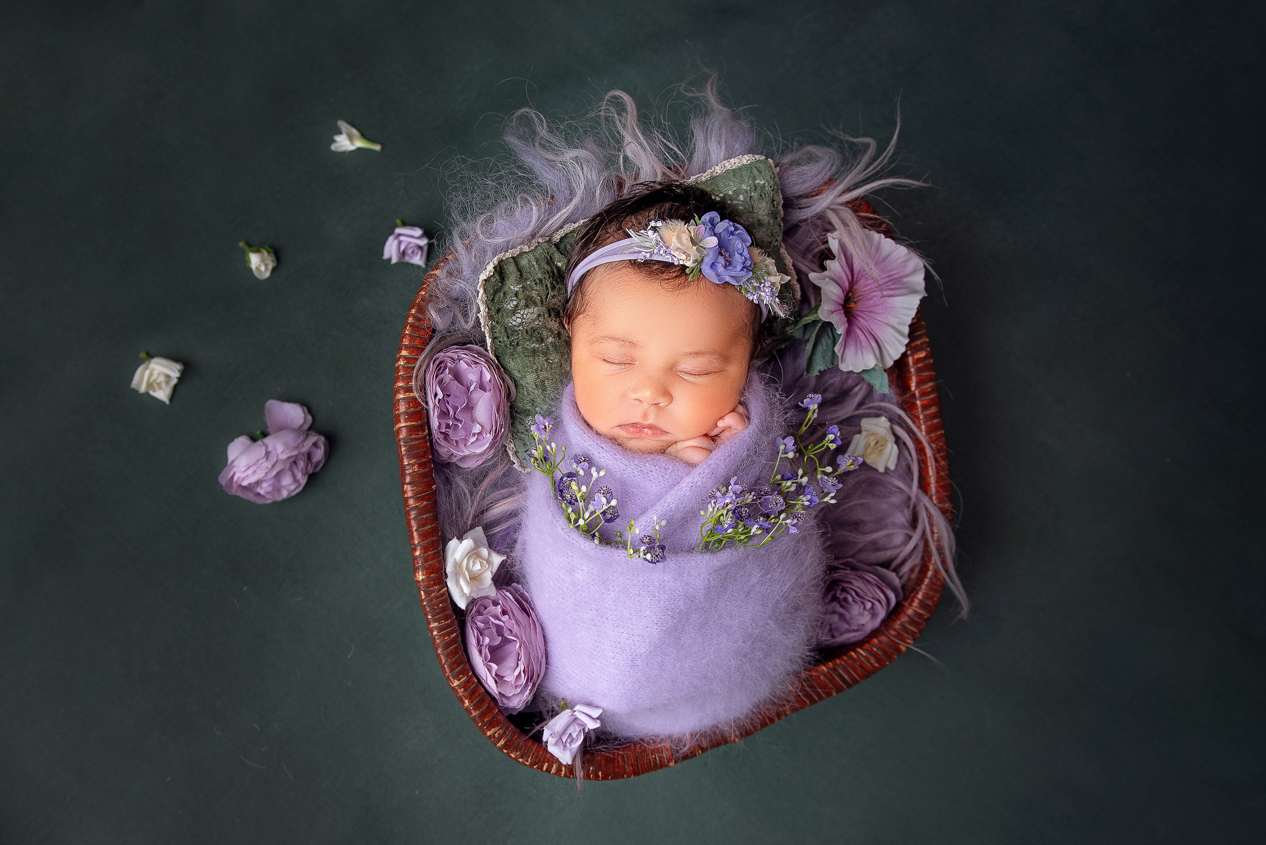 Новорожденные малыши. Фотограф новорожденных в Ярославле Anastasia Ray