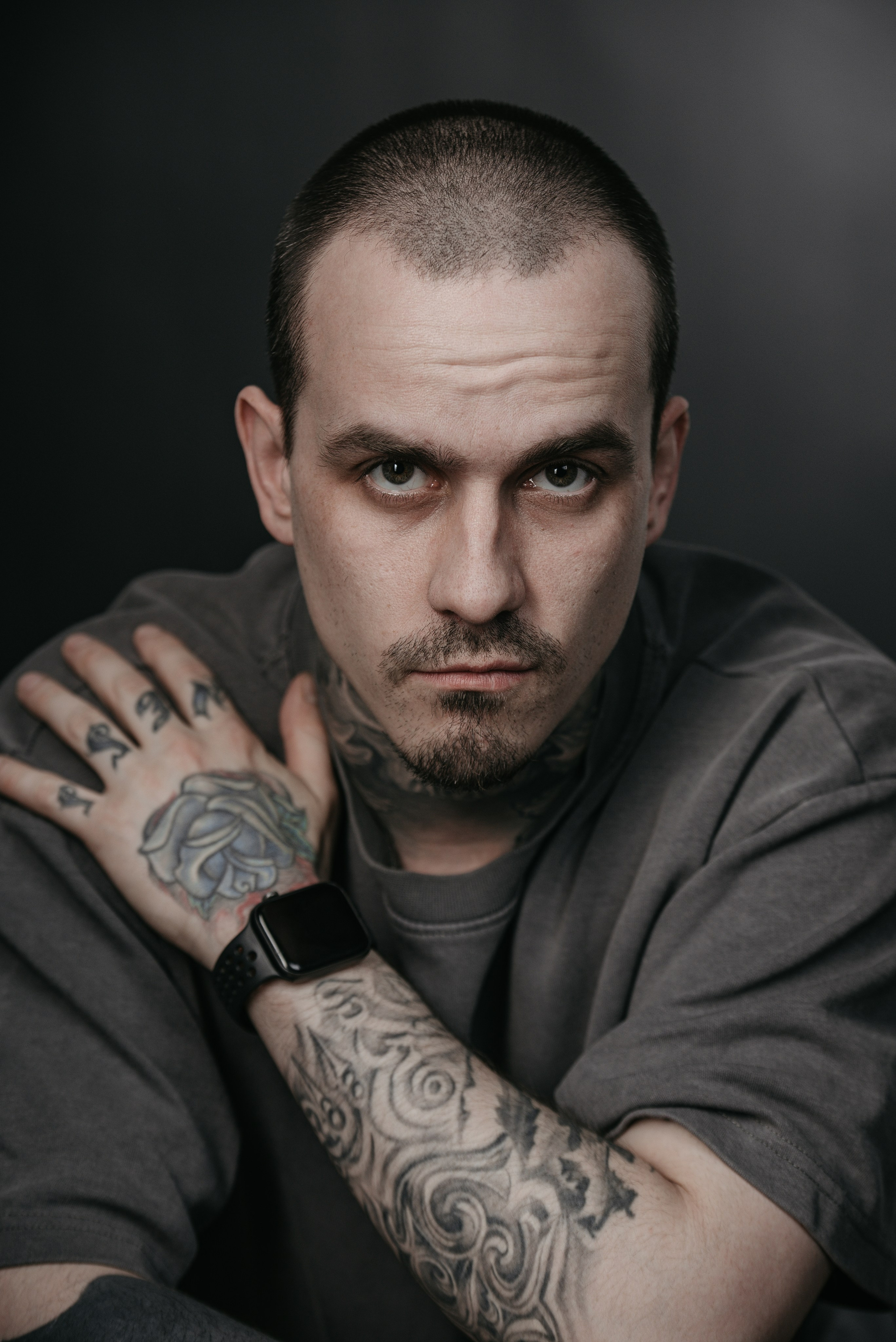 Тату-мастер. Роман Бочаров