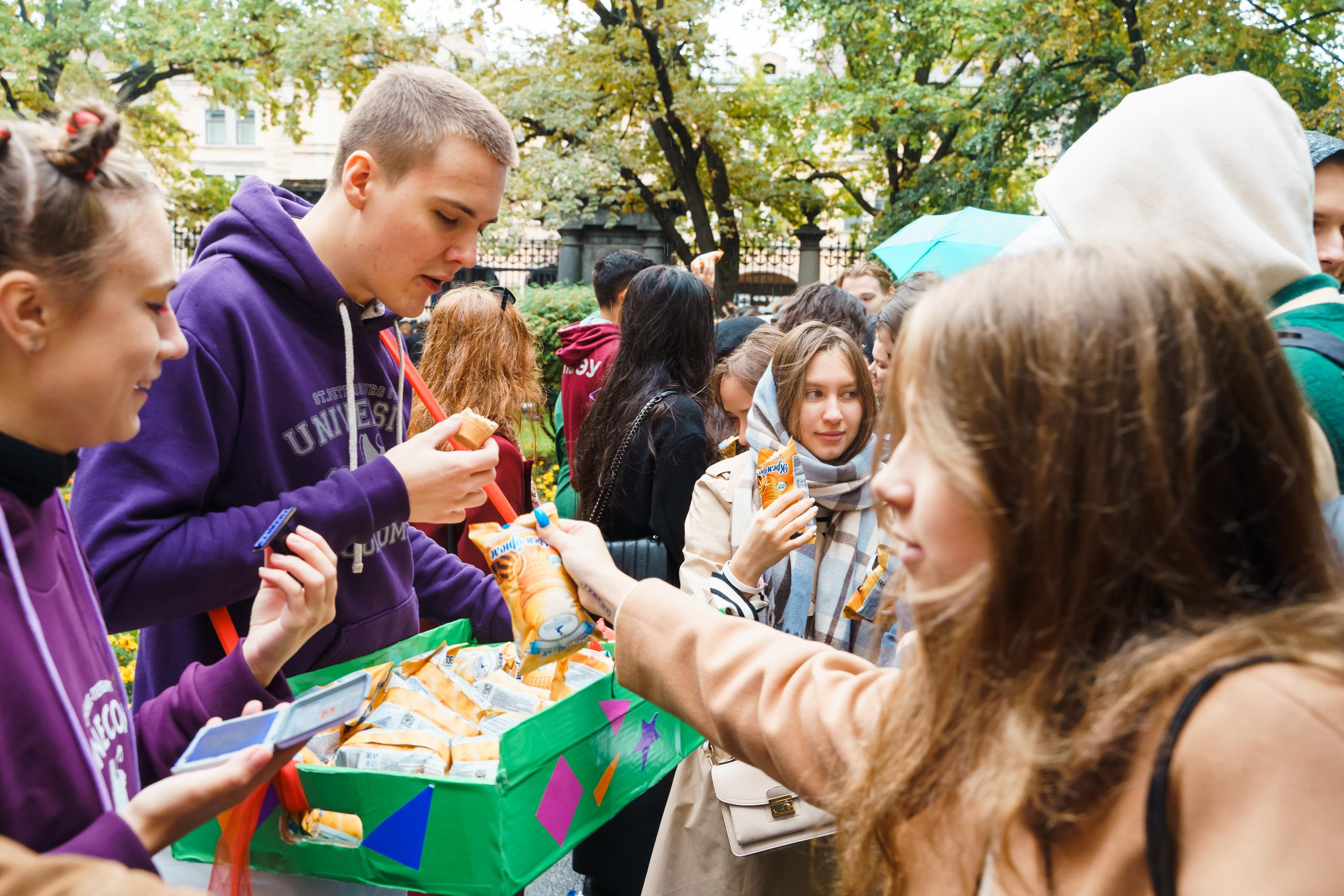 День Первокурсника в СПбГЭУ. Репортажная съемка. Фотограф Анастасия Арланцева