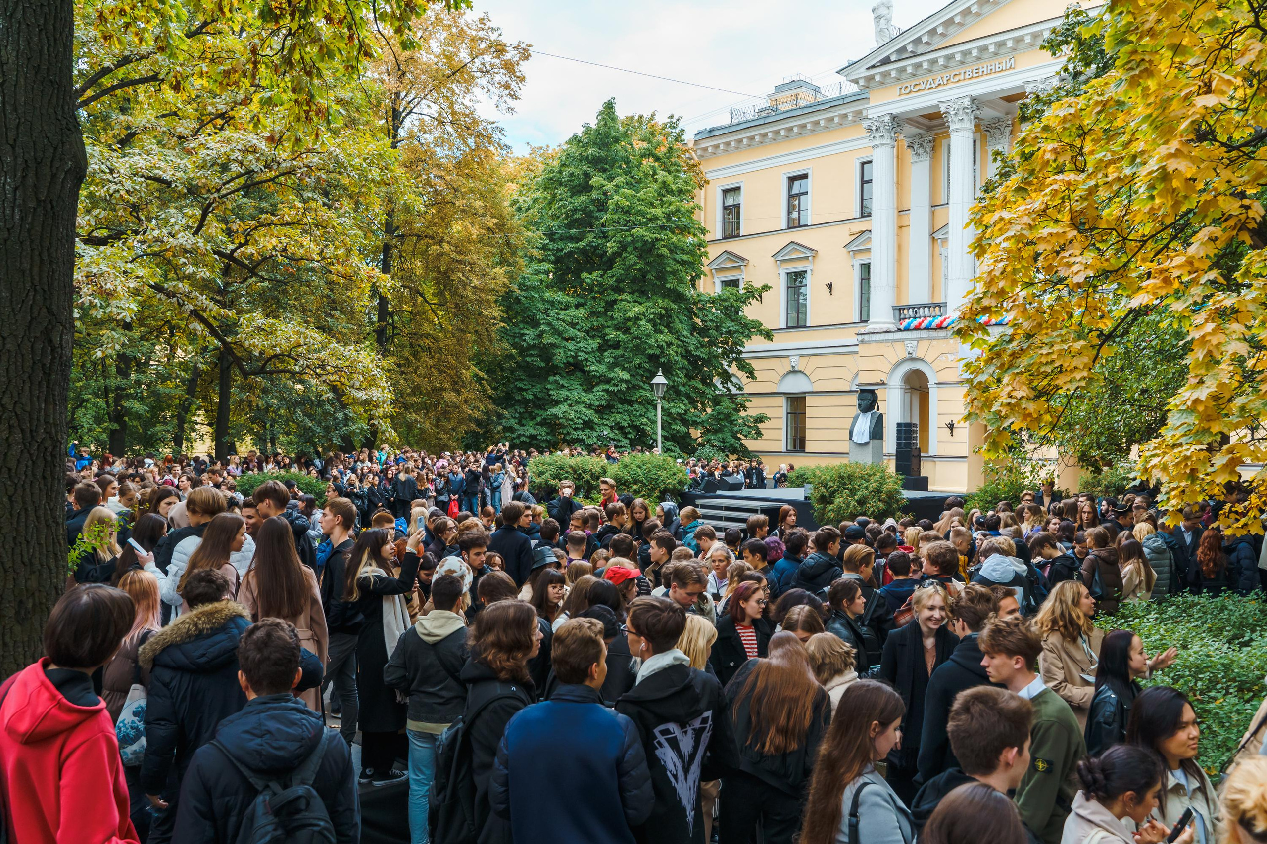 День Первокурсника в СПбГЭУ. Репортажная съемка. Фотограф Анастасия Арланцева