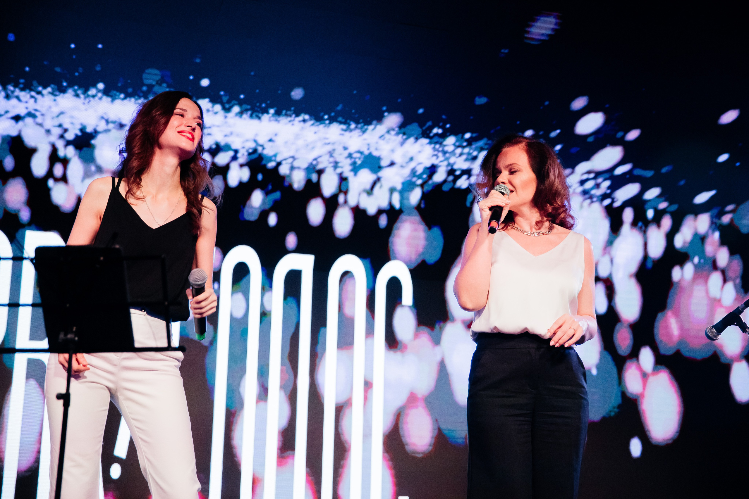 PRОГОЛОС ЕЛЬЦИН ЦЕНТР. Репортажный и портретный фотограф в Екатеринбурге Гизатуллин Марат