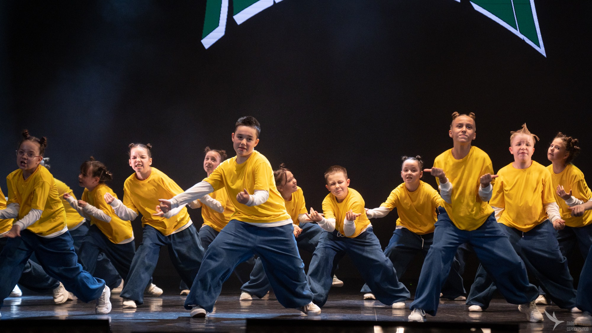 Отчетный концерт студии танца KingStep. Репортажный фотограф в Казани Павел Серпокрылов