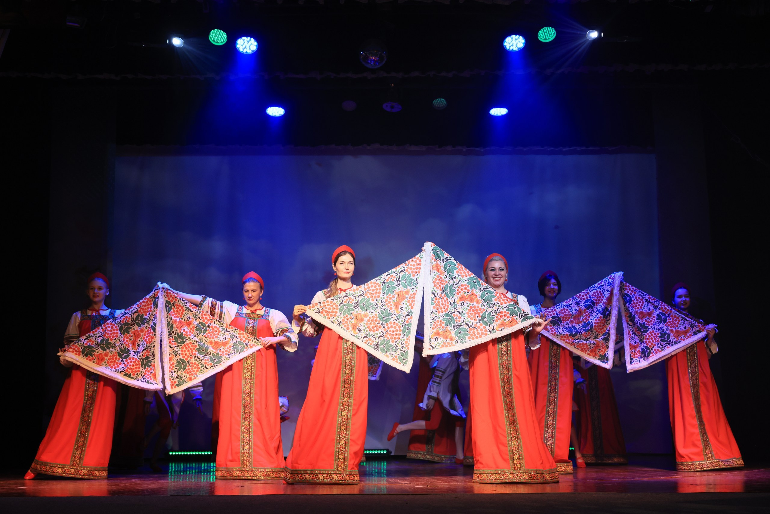 Концерт к 8 Марта в ДК «Металлург» г. Тула. Фотограф в Туле Крупский АнДРей. Фотостудия «КАДР71» в Туле