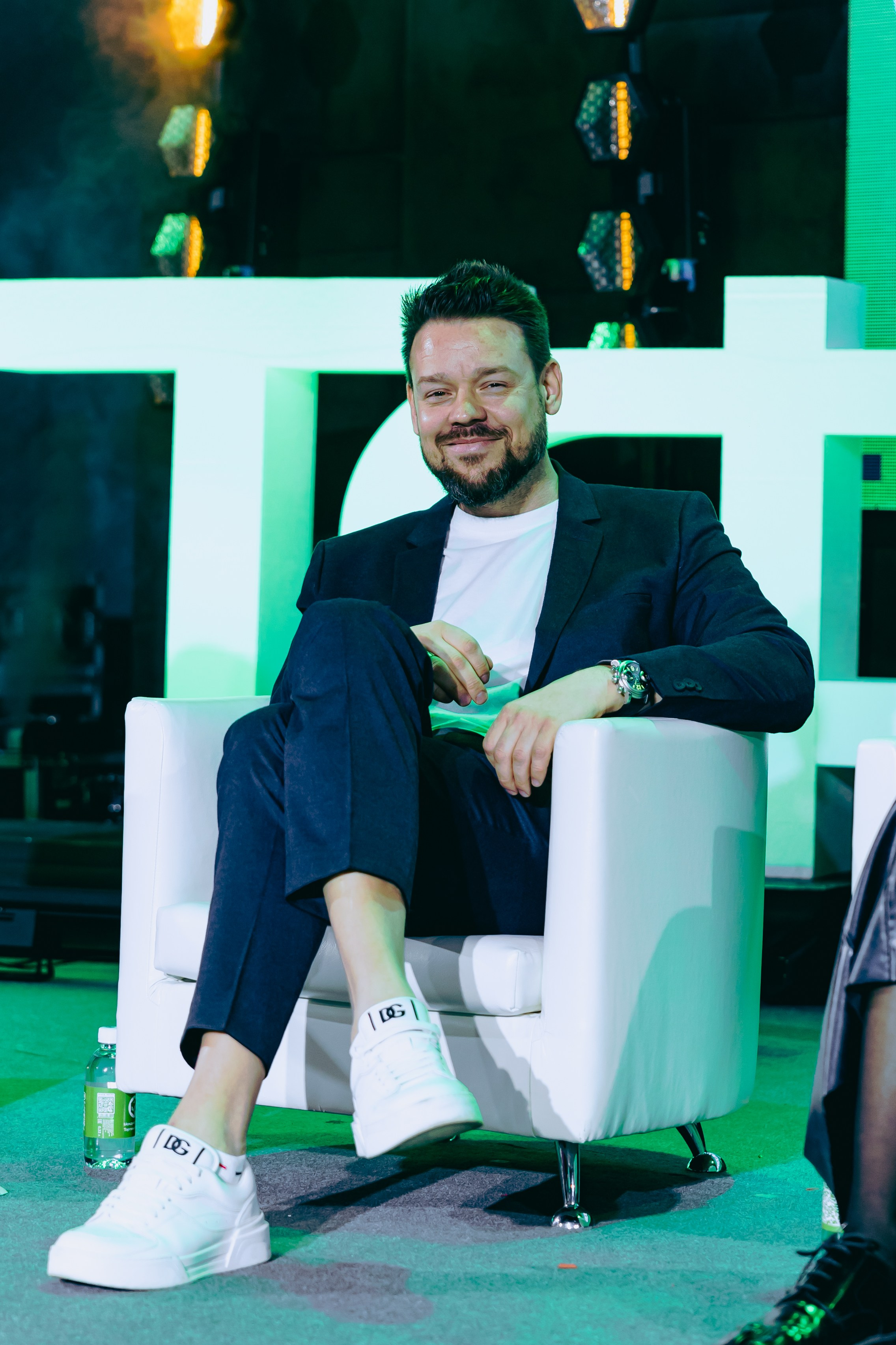 Ивенты и Конференции. Сайт с красивыми фотографиями и людьми