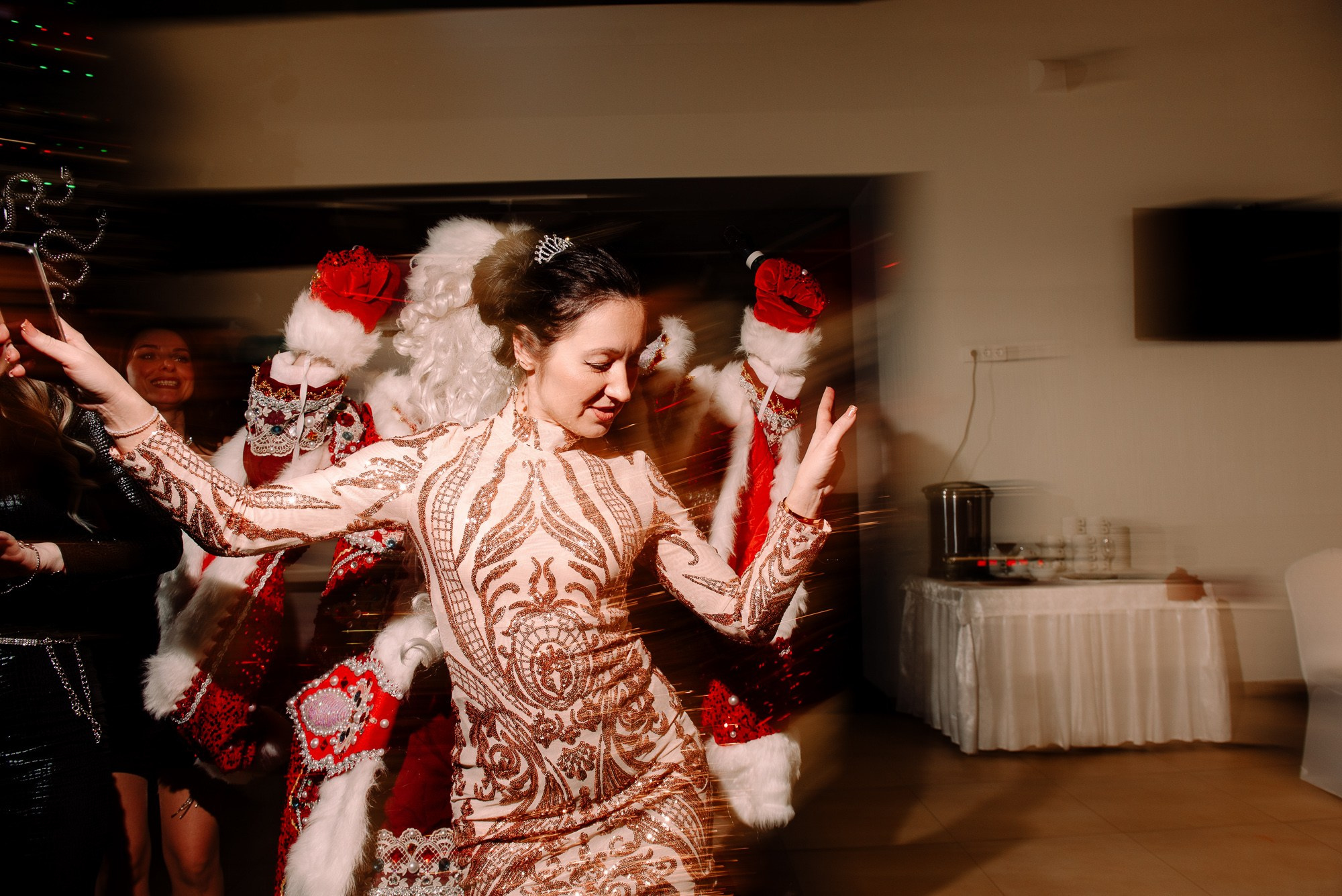 Новогодний завтрак в платьях. Семейный и свадебный фотограф в Рязани Лиза Голованова
