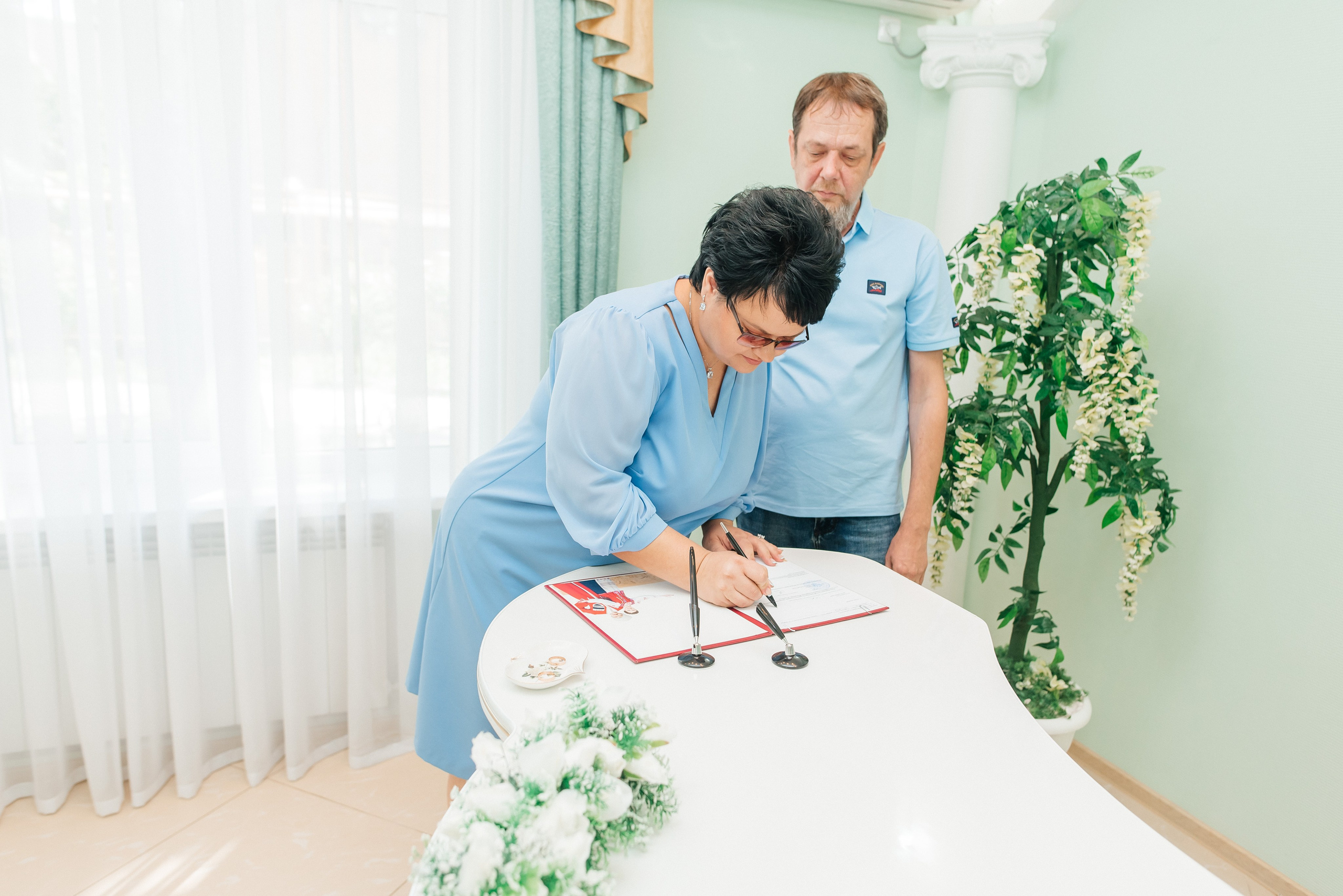 Ольга в загсе. Детский и семейный фотограф выпускной альбом Приморско-Ахтарск