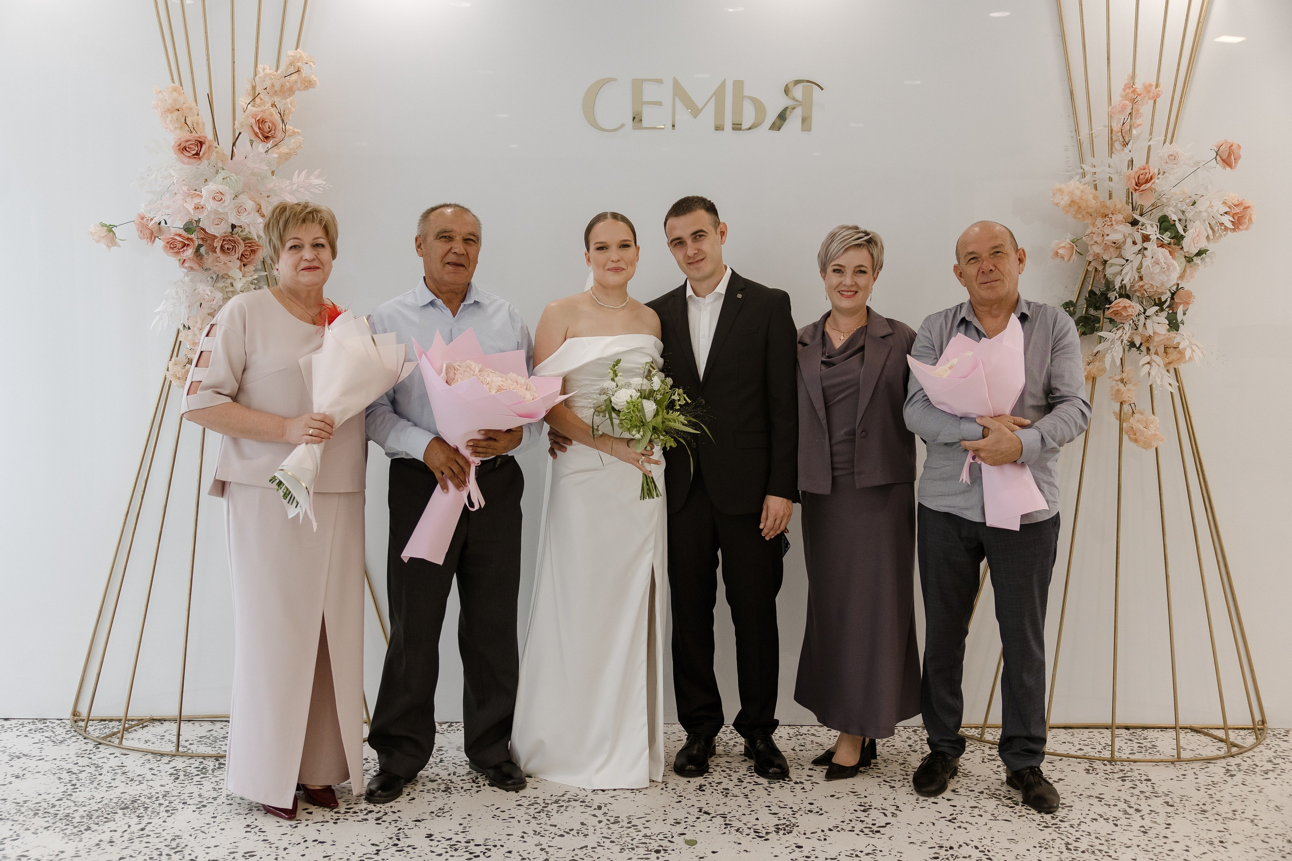 Свадебная фотосессия в LOTTE Hotel Самара. Свадебный и семейный фотограф в Самаре и Тольятти | Елена Топанцева