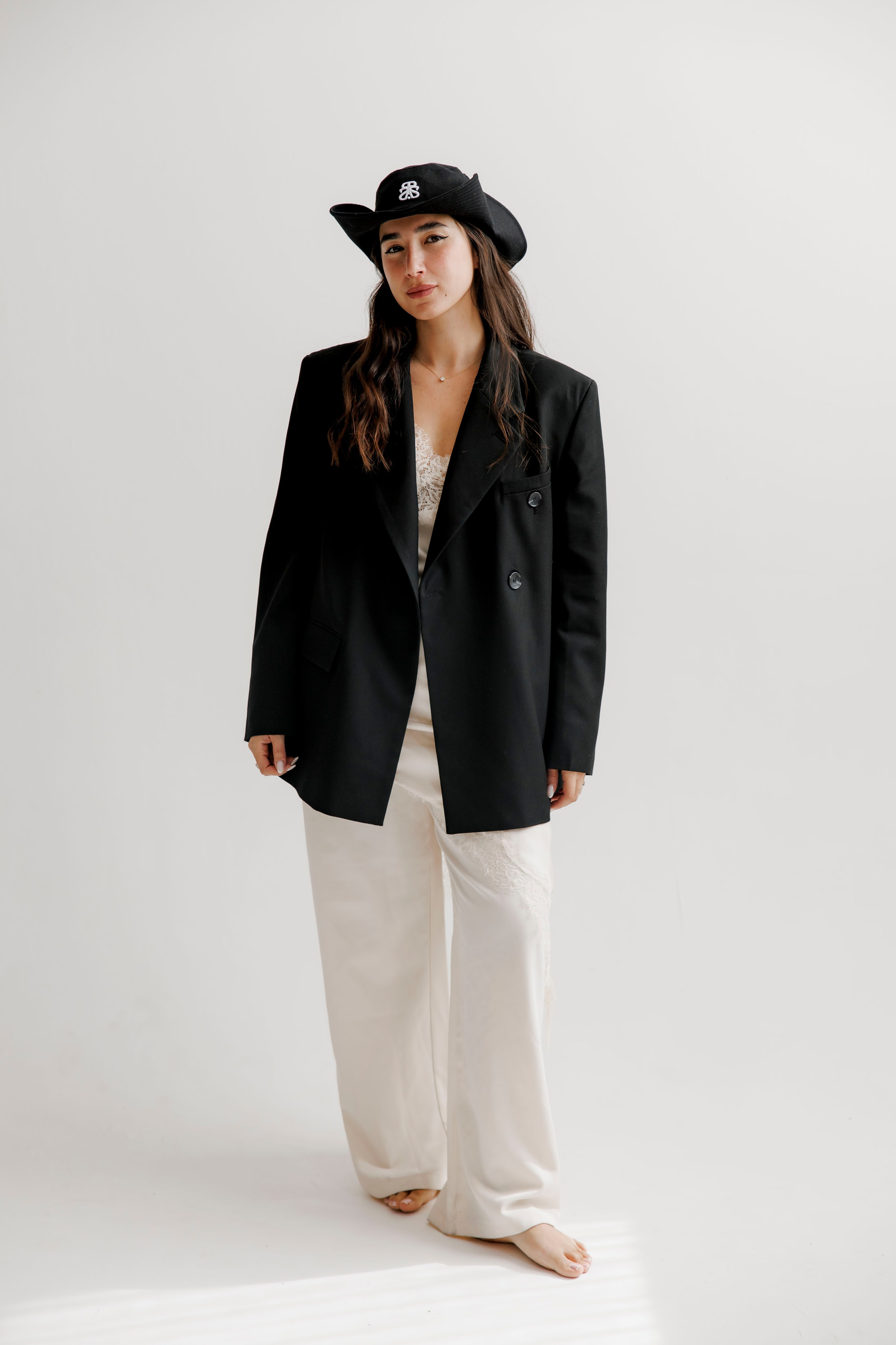 Family photoshoot inside the studio. Wedding and family photographer