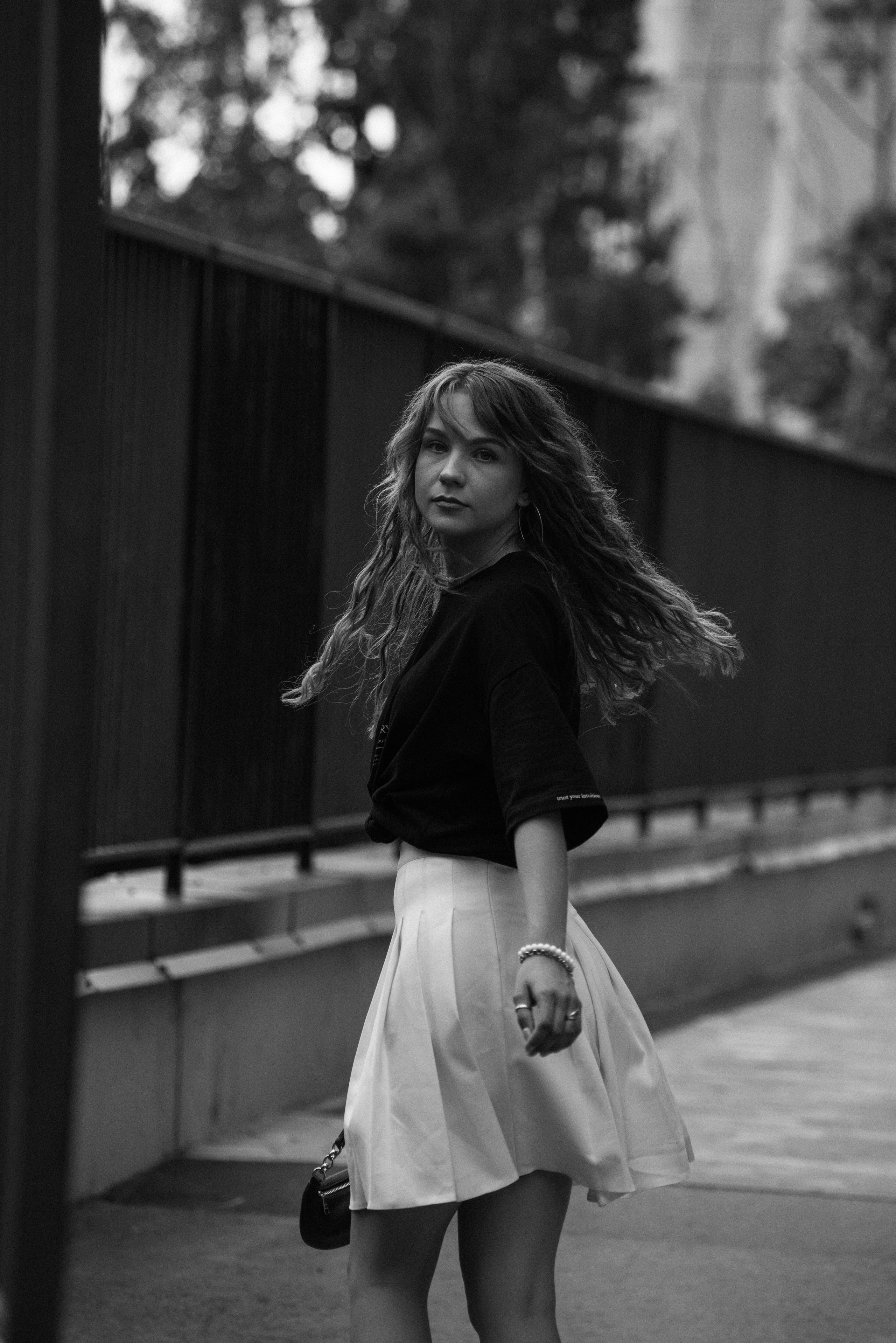 Фотосессия девушки в городе. Прогулочная фотосессия