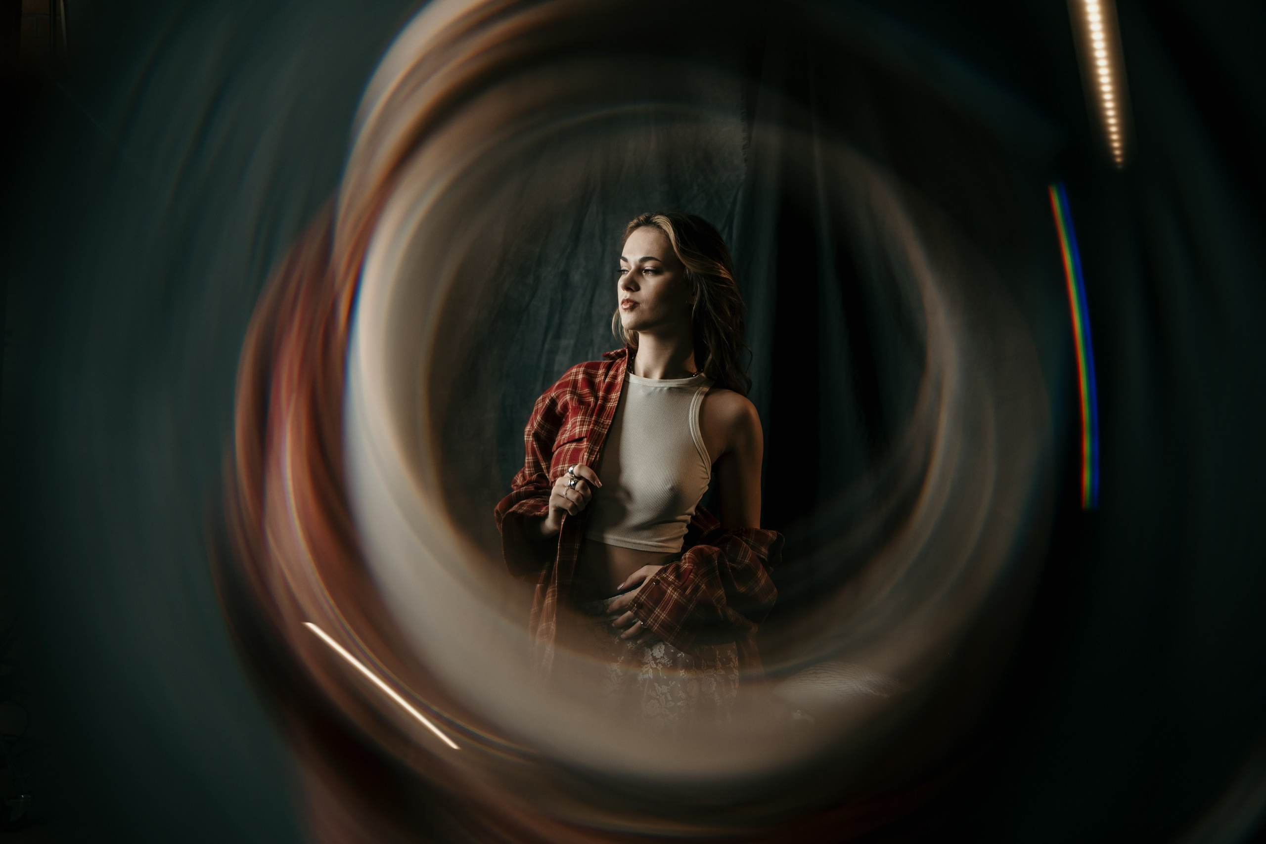 Фотосессия с мотоциклом в студии в Санкт-Петербурге. Свадебный, семейный, портретный, репортажный фотограф в Санкт-Петербурге