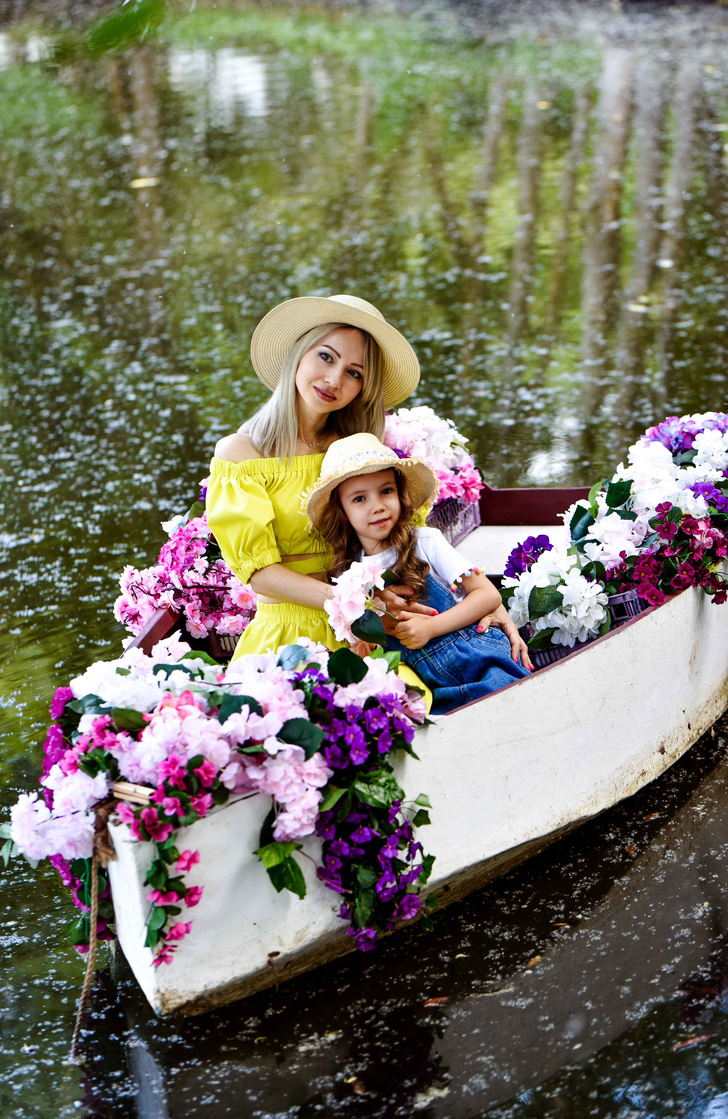 Семья Лаши, Яны и Лии