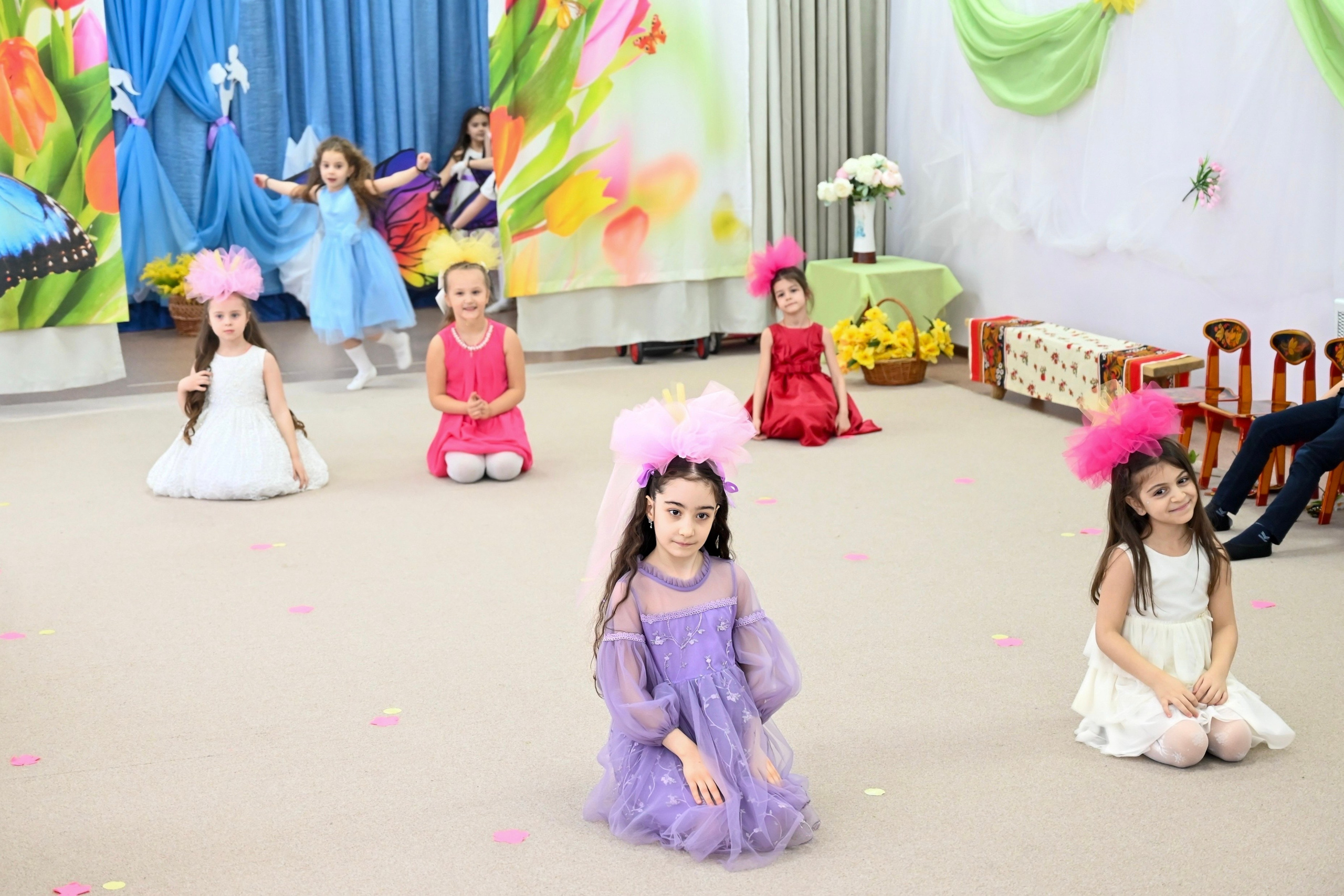 Праздник в группе Цветик семицветик. Семейный и детский фотограф Москва