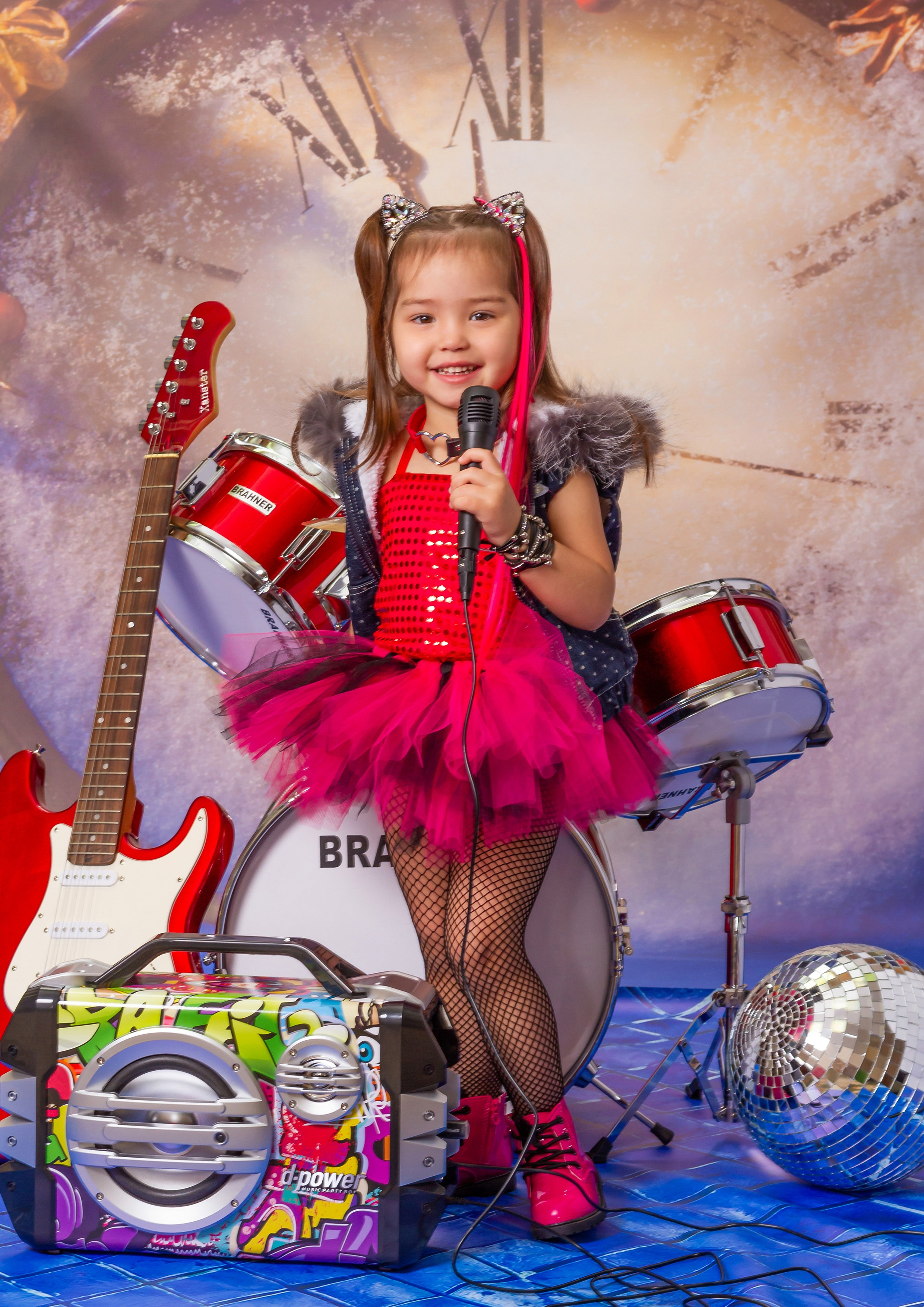 Фотосессия «Новогодняя Рок-Звезда» 2019 год. Фотограф в детский сад Елена Колчева Новокузнецк