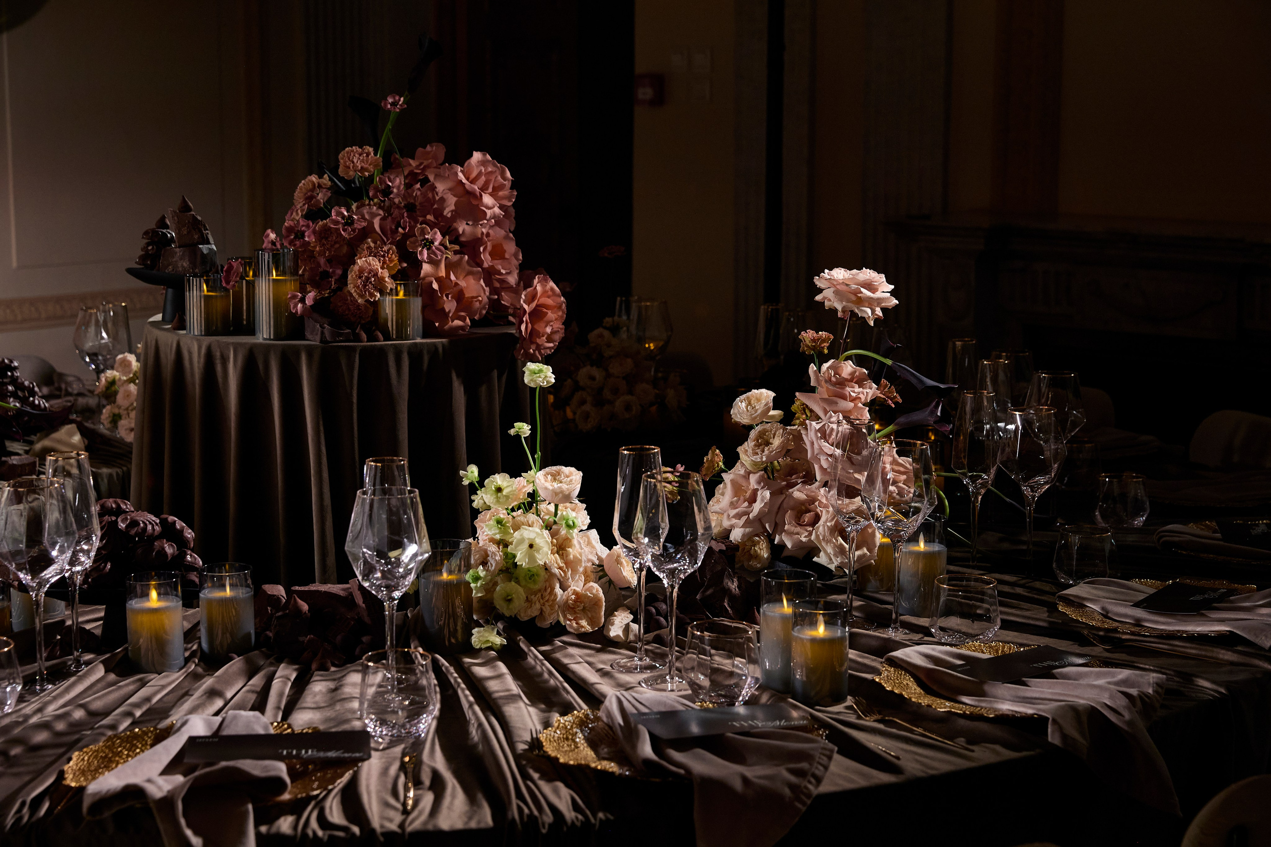 Особняк Ермолинского. Свадебный фотограф Анастасия Казакова