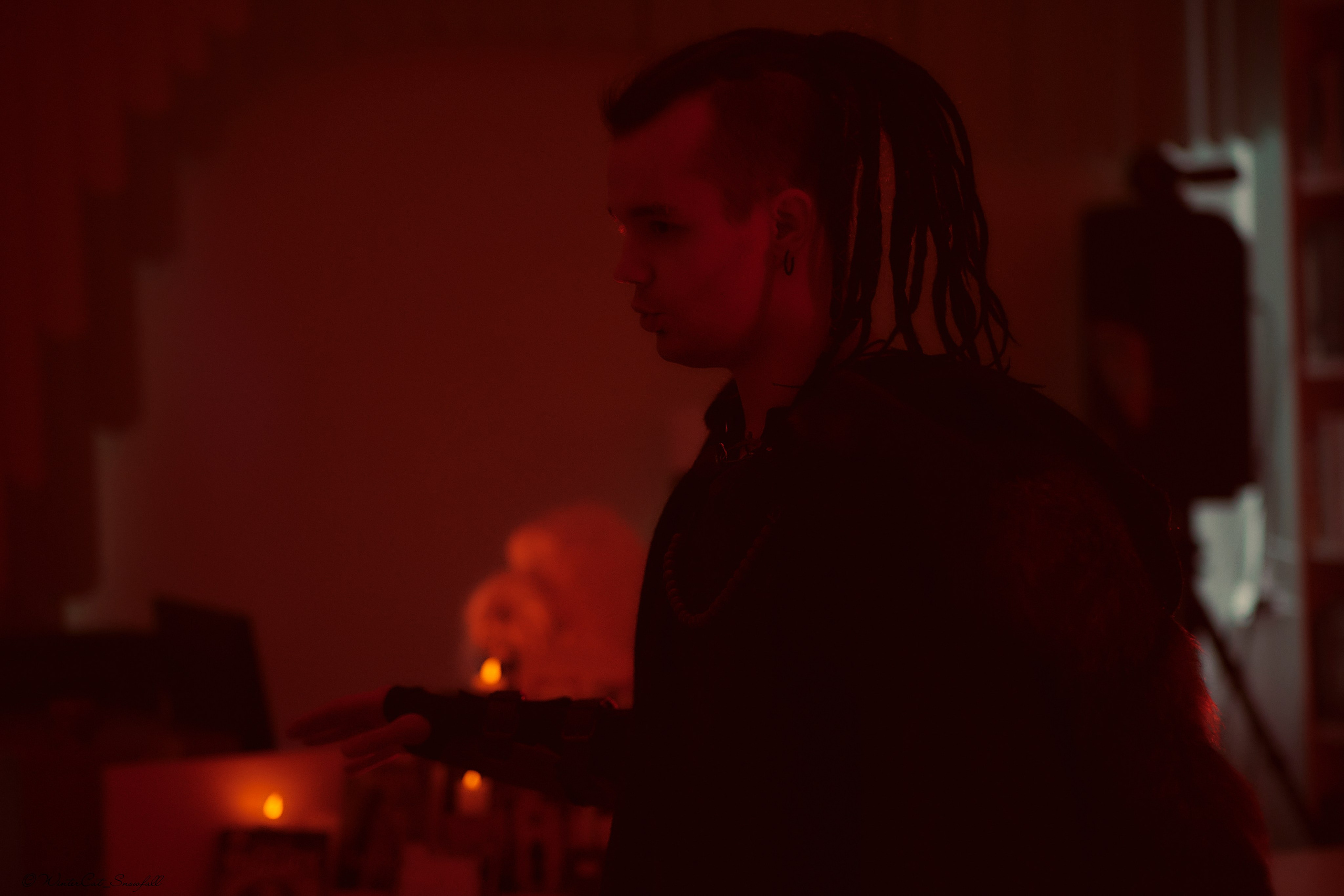 Грань Поэтический вечер. Портретный и репортажный фотограф в Магадане Андрей Нефедов WinterCatPhoto