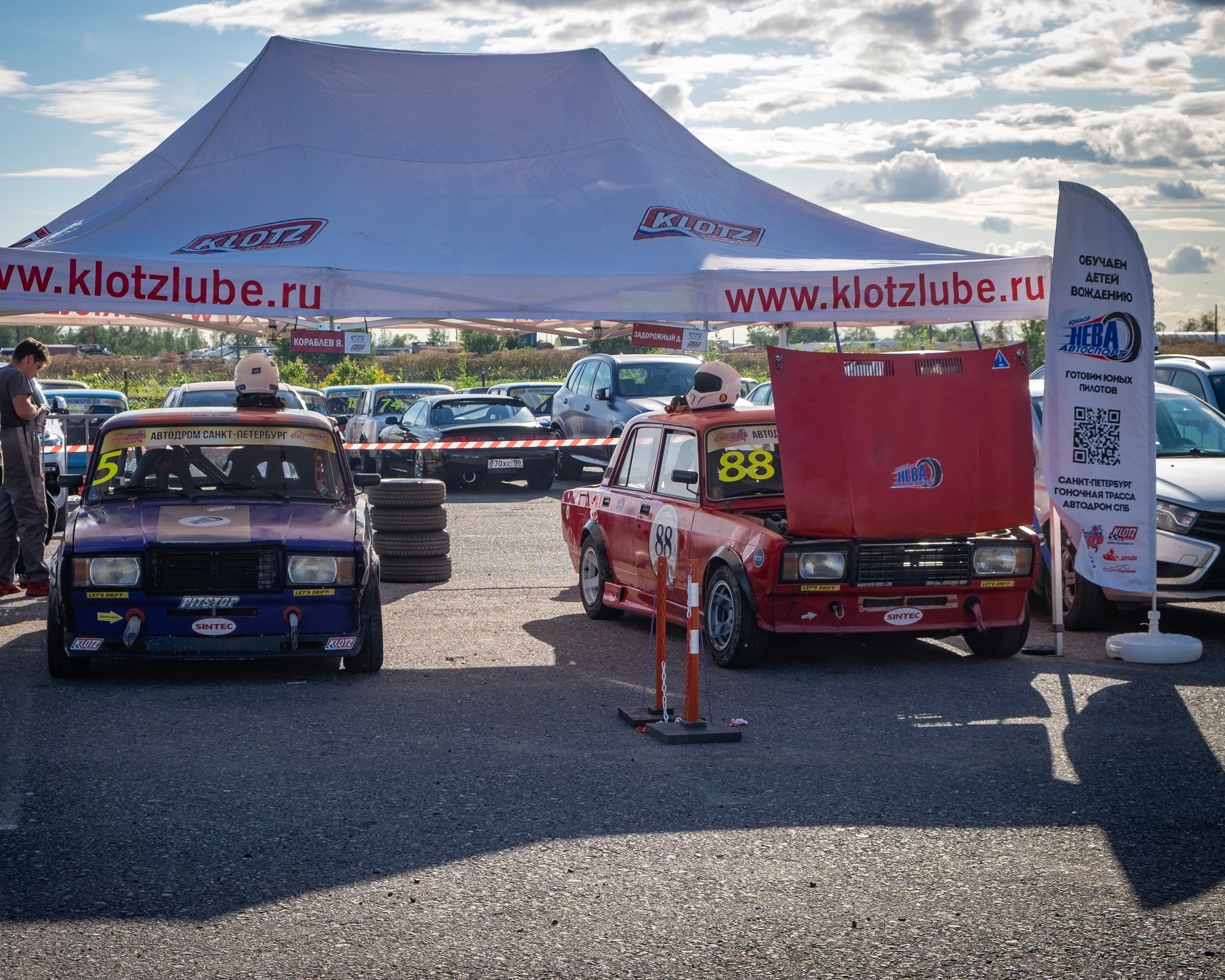 AUTODROM FEST. Автомобильные фотографии и рисунки в Санкт-Петербурги Пашков Дмитрий