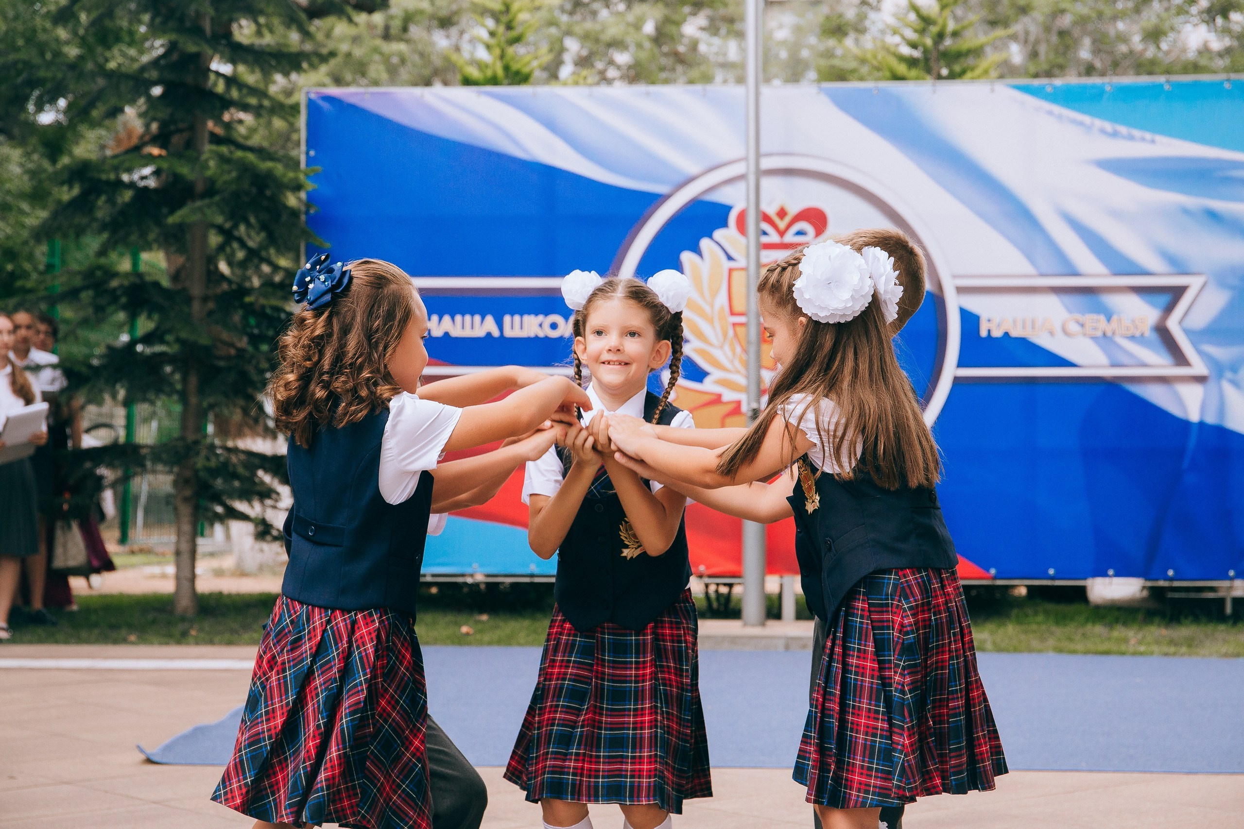 1 класс школа «Личность». Выпускные альбомы Натальи Бутко: Новороссийск, Анапа, Геленджик