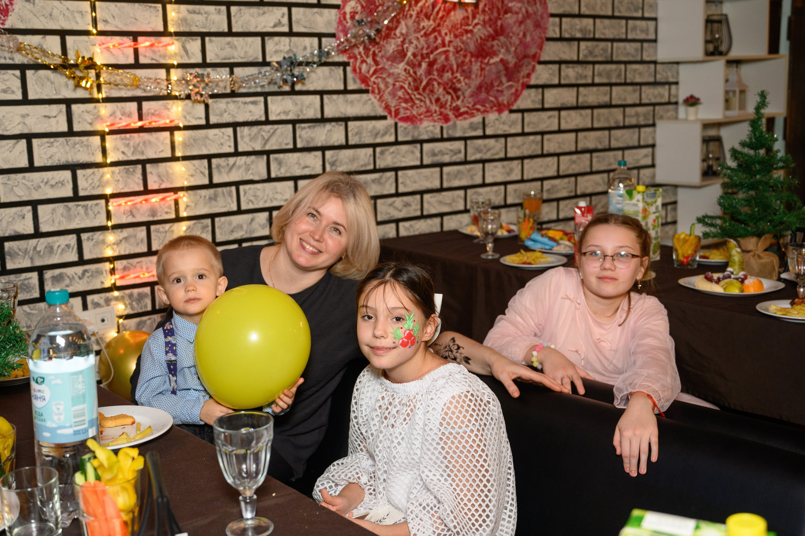 Новый год (дети-сироты). Семейный фотограф Казакова Дарья