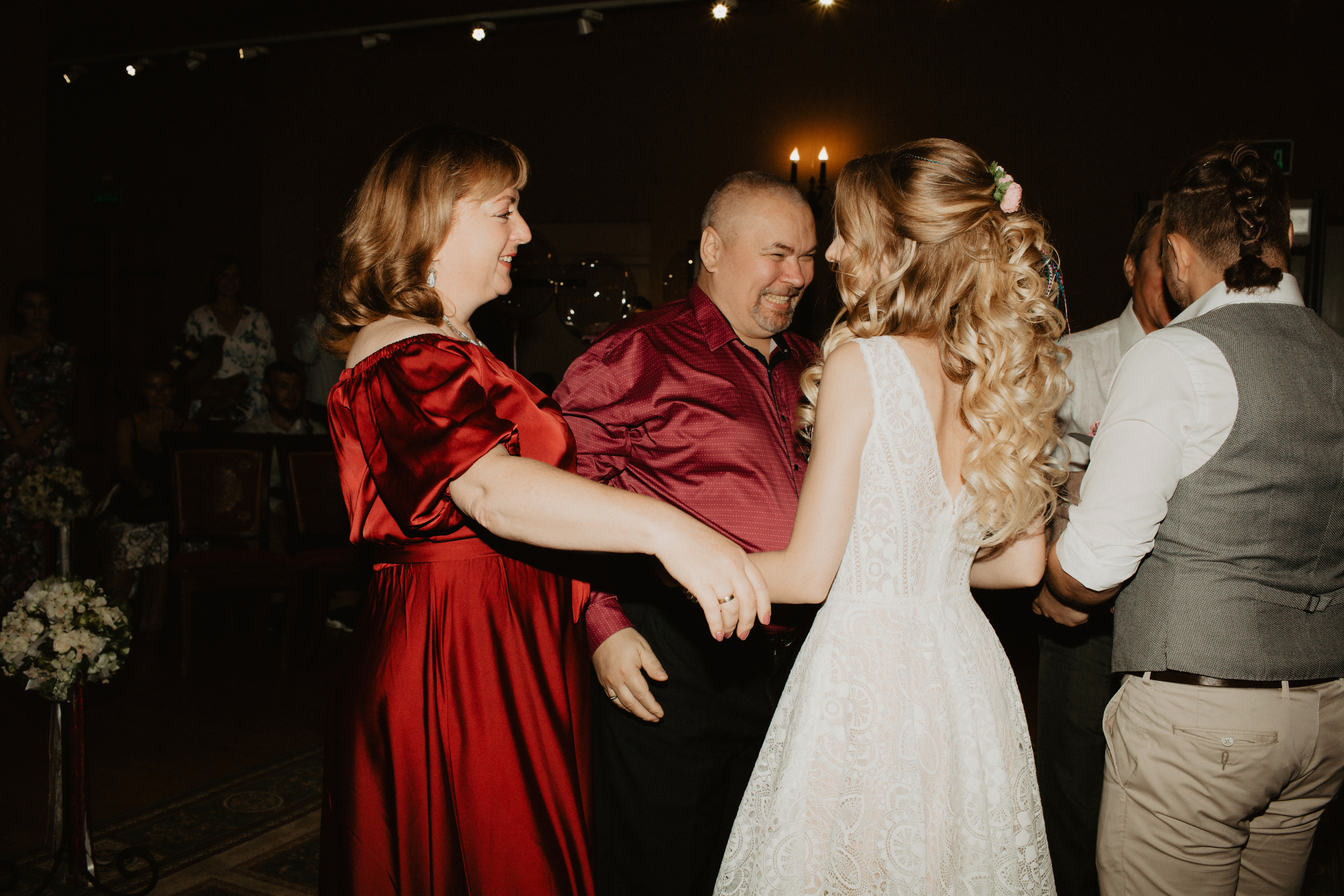 Фотограф на свадьбу. Свадебный фотограф в Москве и Балашихе