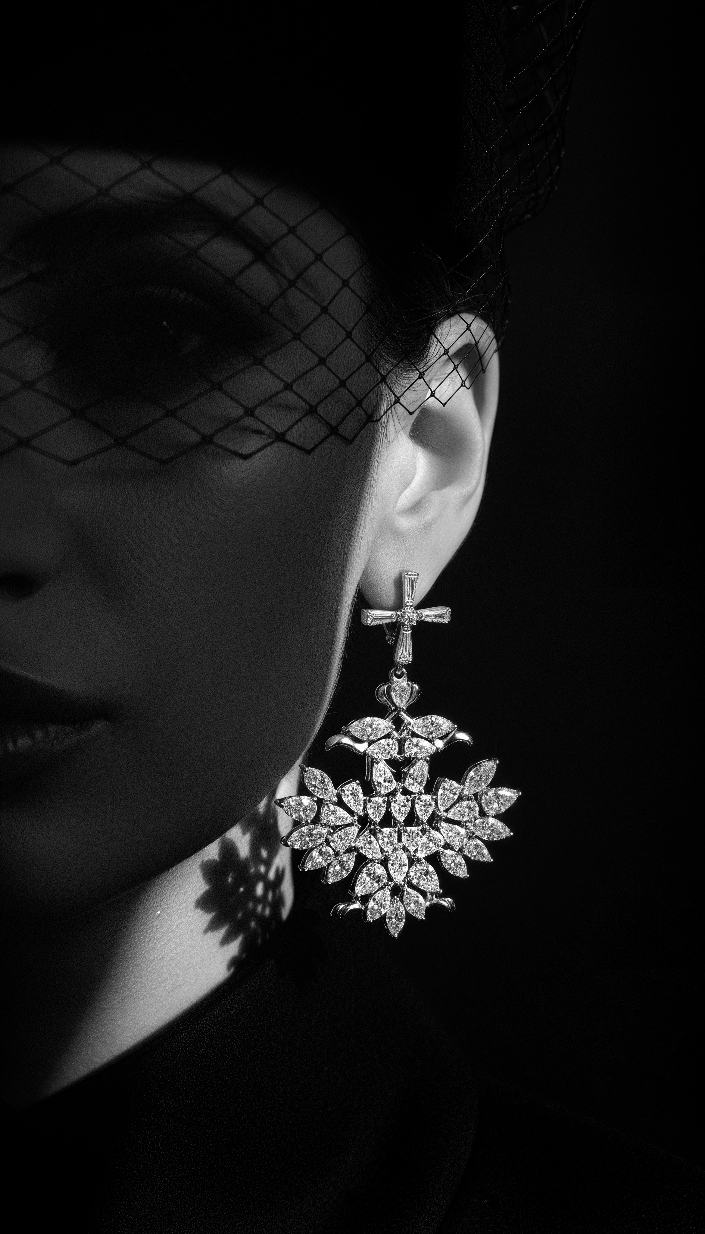 Рекламный контент через нейросети |ИИ фотосессия | Нейрофотограф | Обучение. Фотограф брендов и бизнеса в Москве Алексей Сентюрин