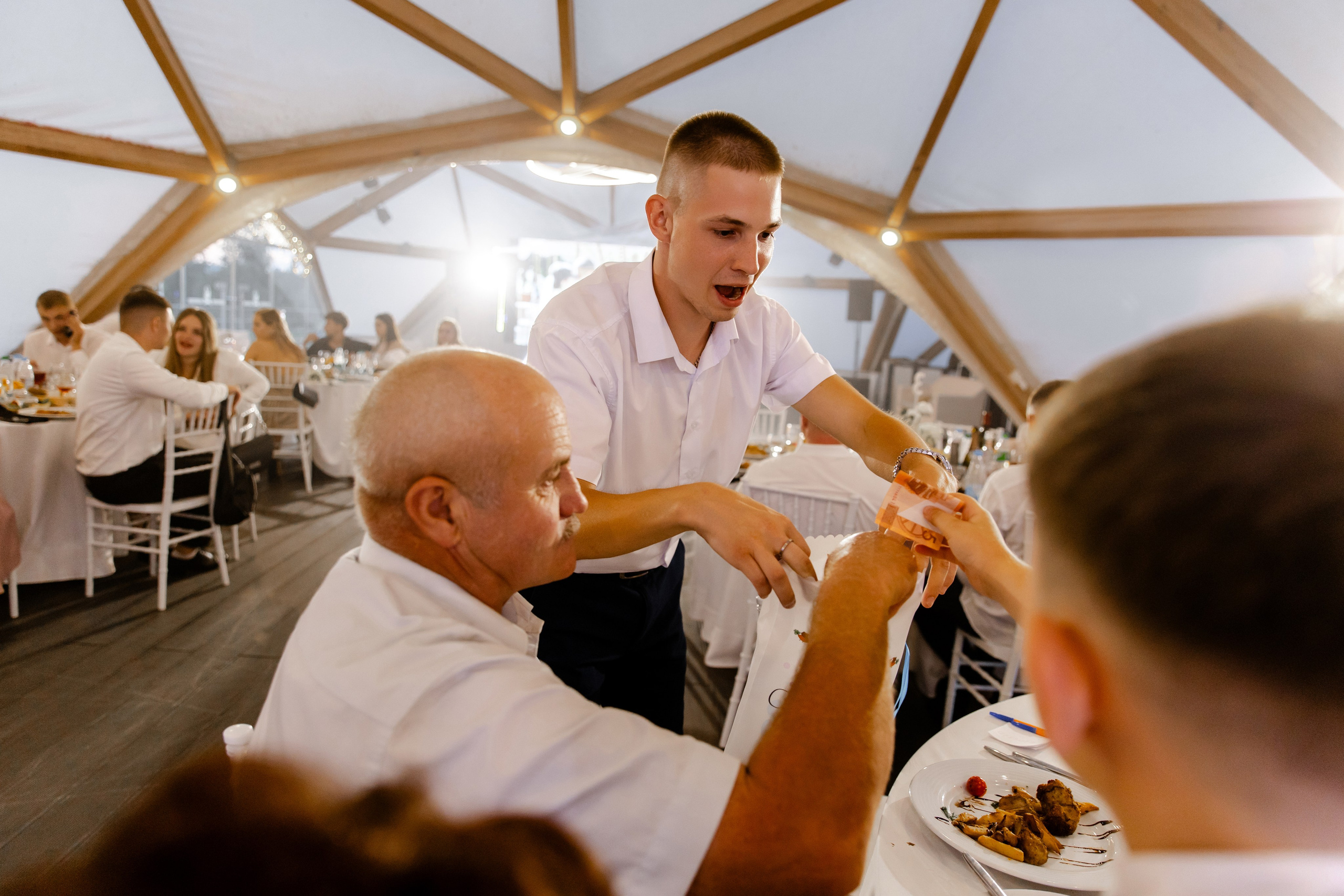 Свадебный день Влада и Кристины. Свадебный фотограф Анна Бабахина
