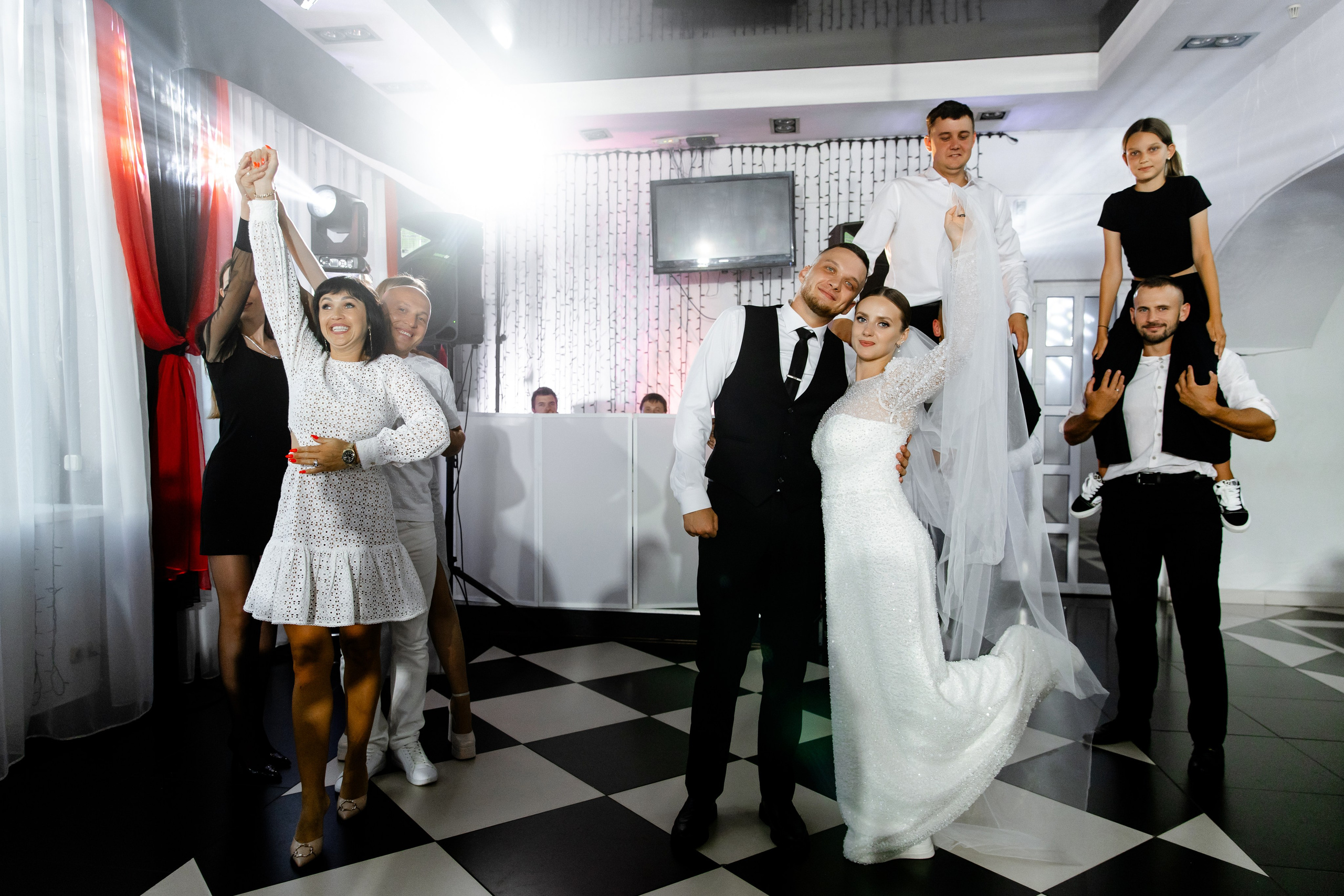 Свадебный день Саши и Влады. Свадебный фотограф Анна Бабахина