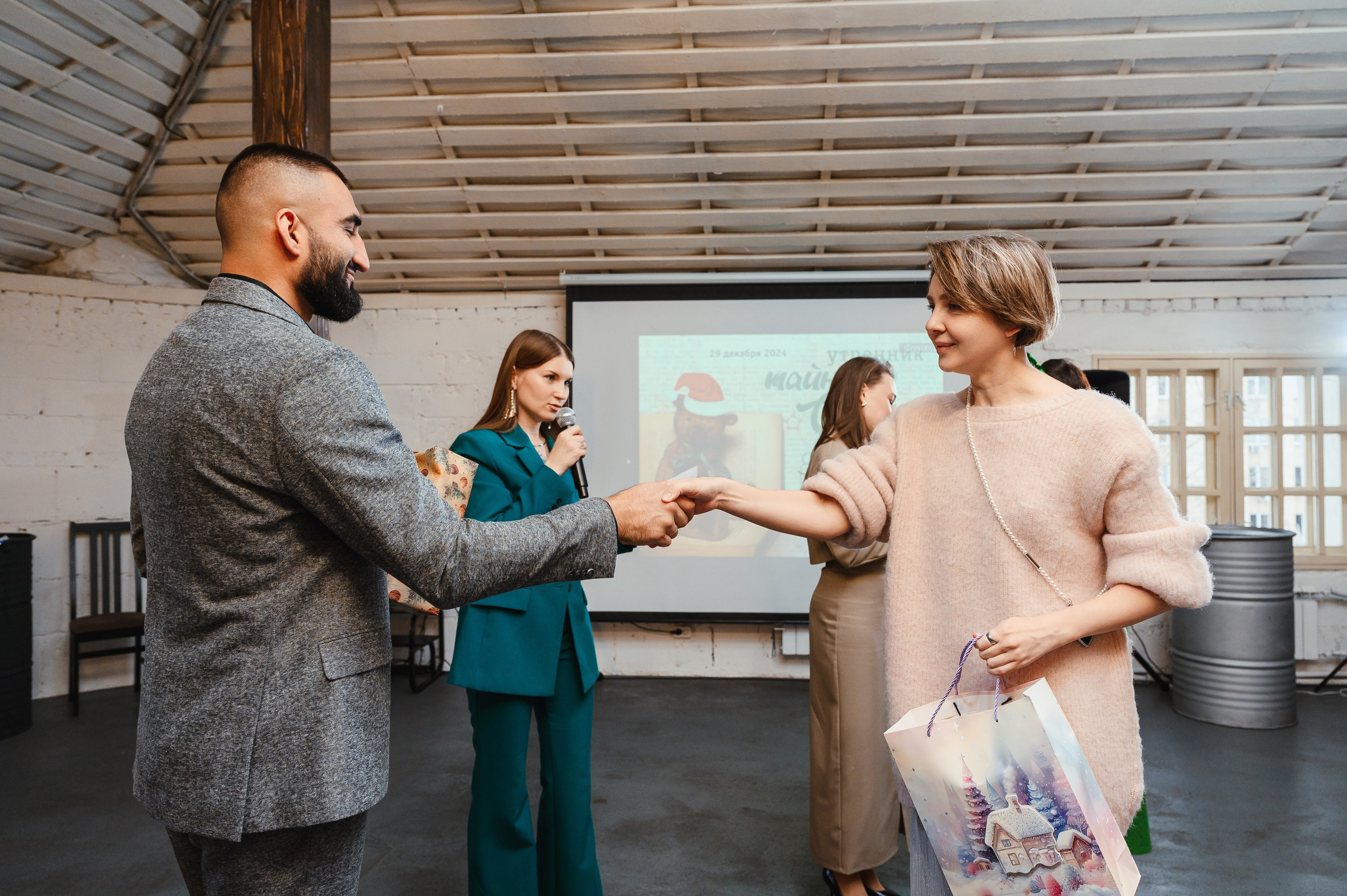 Новый год в клубе «Читалка». Свадебный и просто хороший фотограф в Челябинске