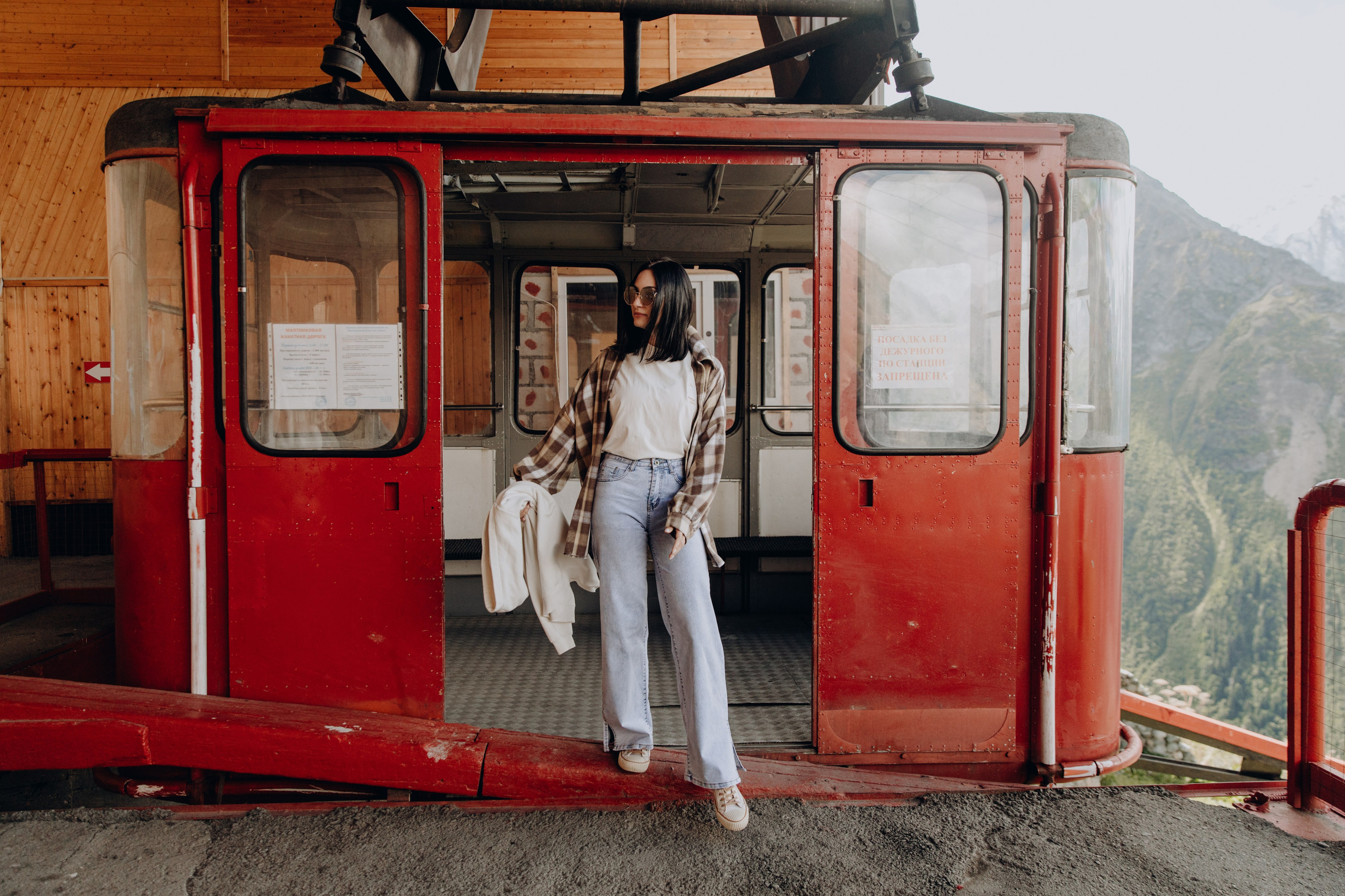 Юля с семьей, Домбай. Портфолио