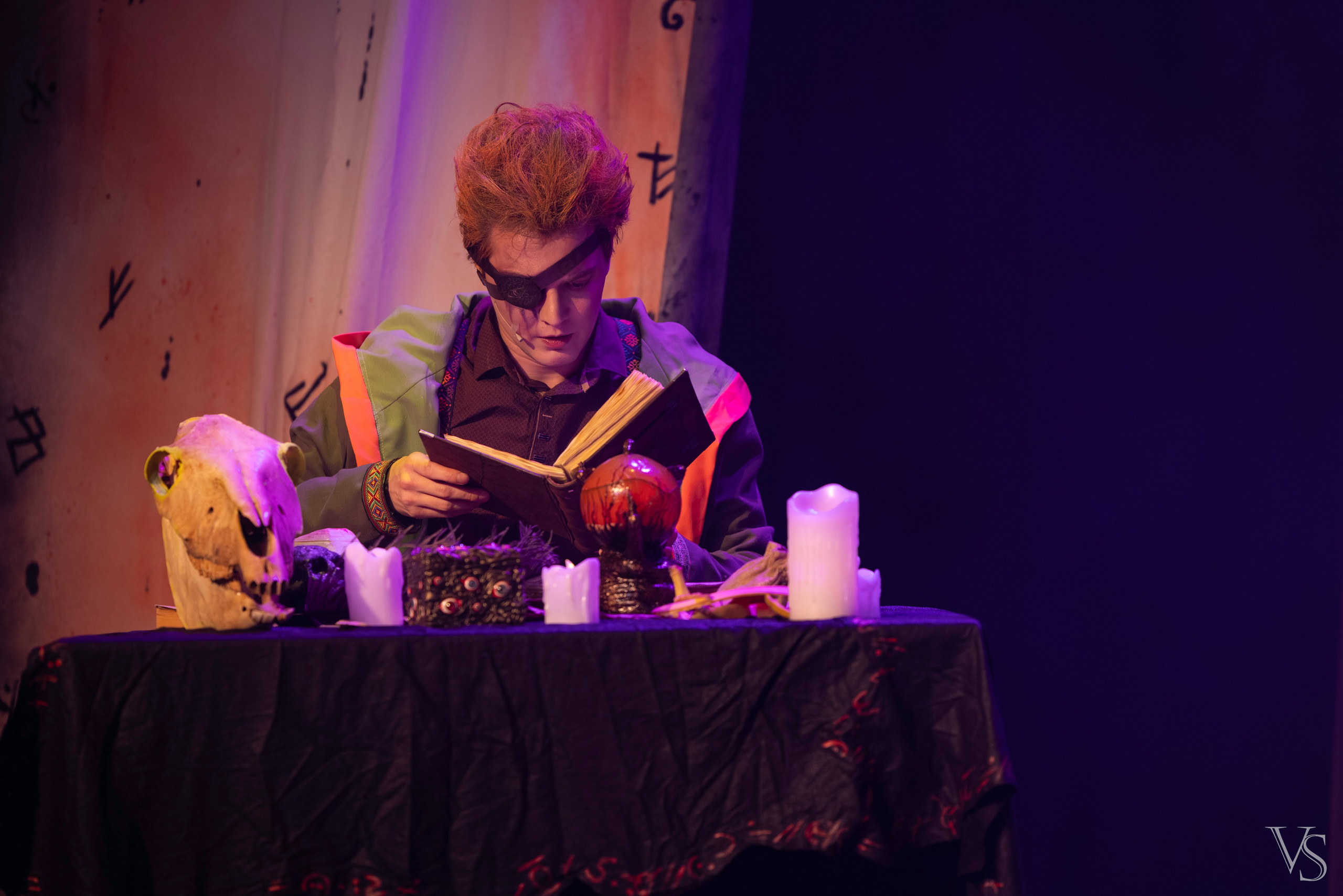 Книга стихий 25.01. Фотограф Виктор Степанов