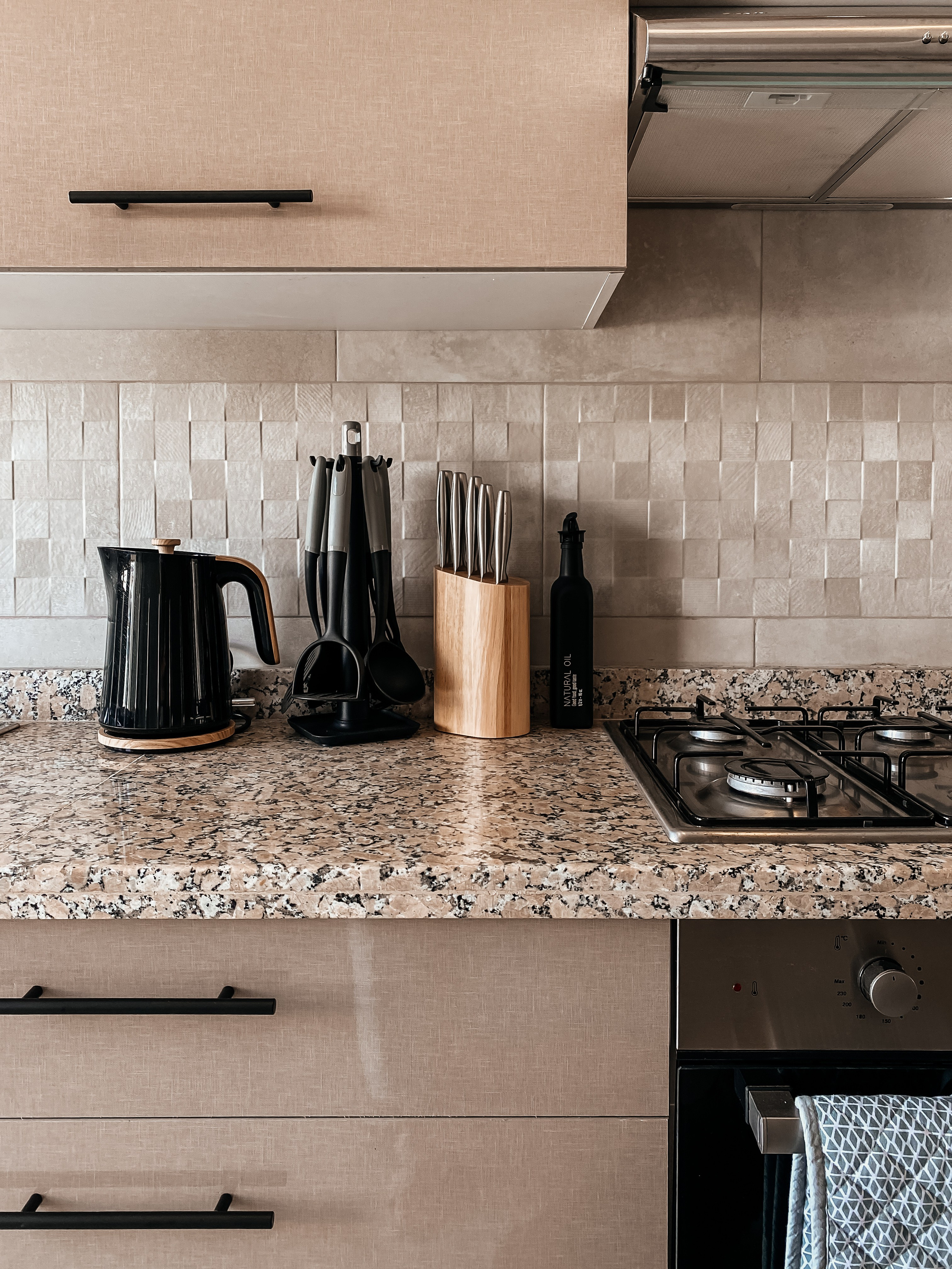 Apart 3. Olga Popova — Photographer in Morocco