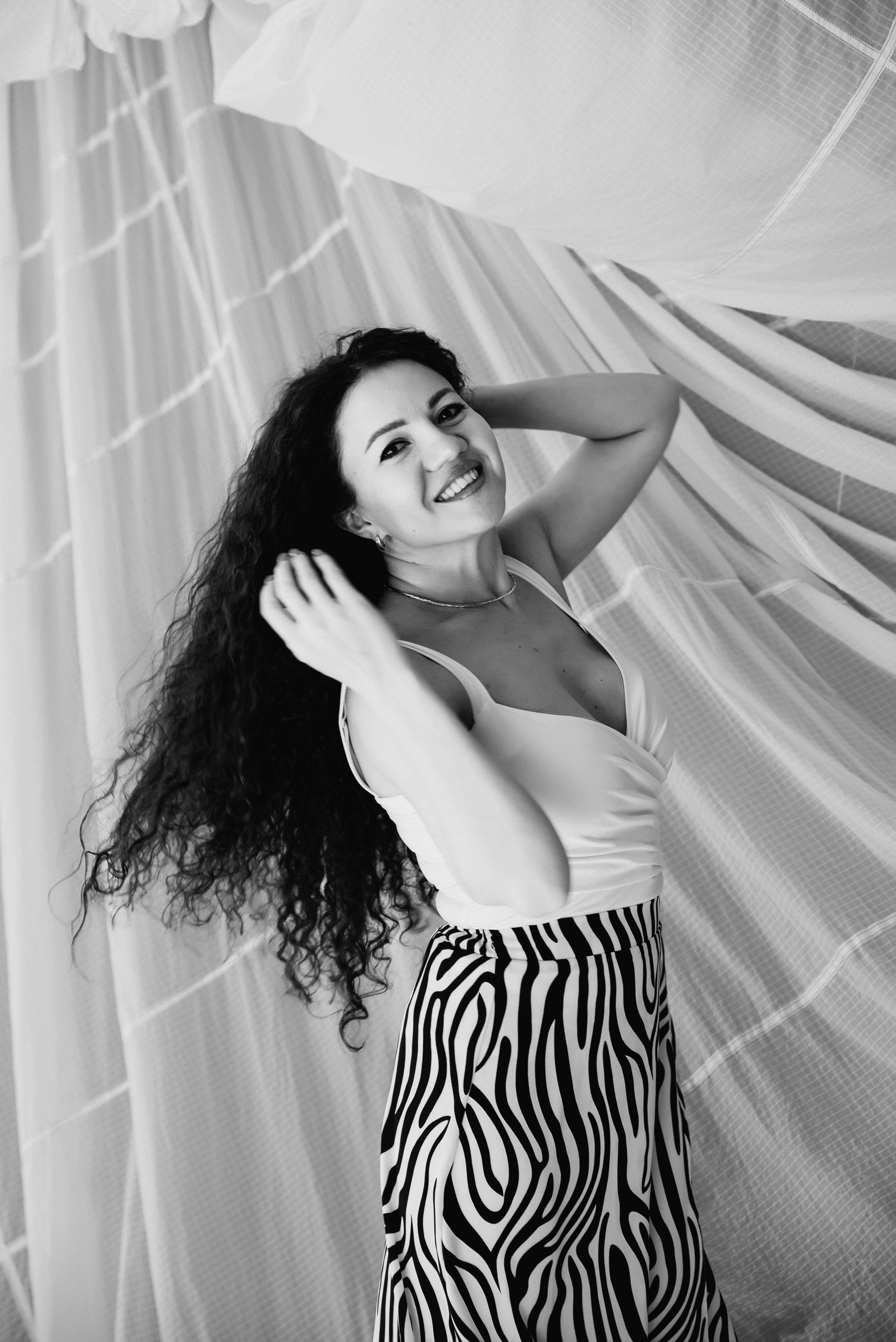 Женские портреты. Айсылу Счастливая — Фотограф | Ретушёр | Нейрокреатор