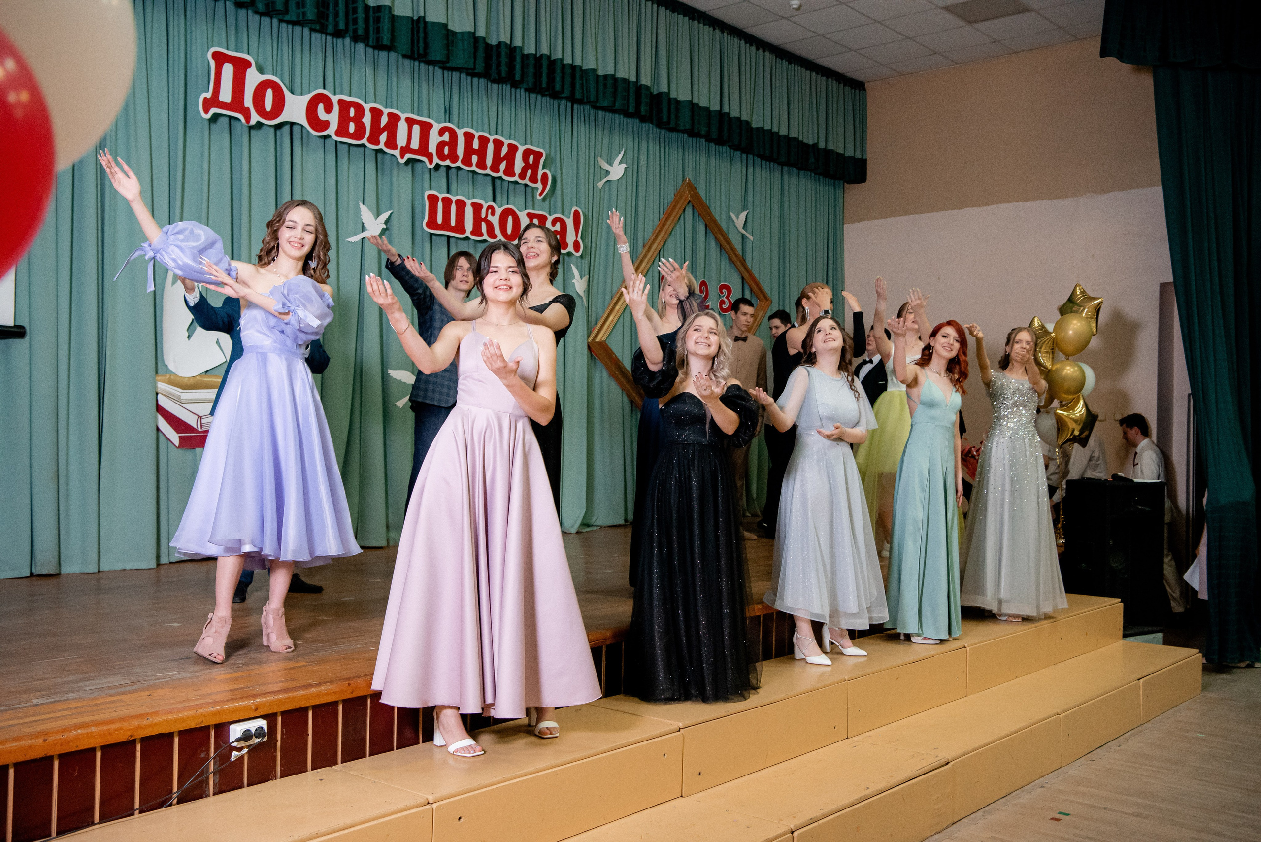 140 Школа. Вручение и Банкет. Сити Холл. Фотограф в Волгограде и Волжском Александр Горбань