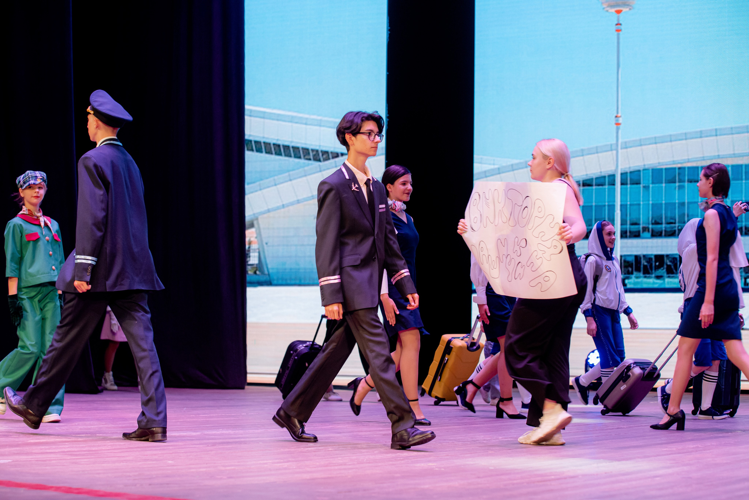 30 Школа. Вручение и Банкет. ДК Юбилейный и Банхоф. Фотограф в Волгограде и Волжском Александр Горбань