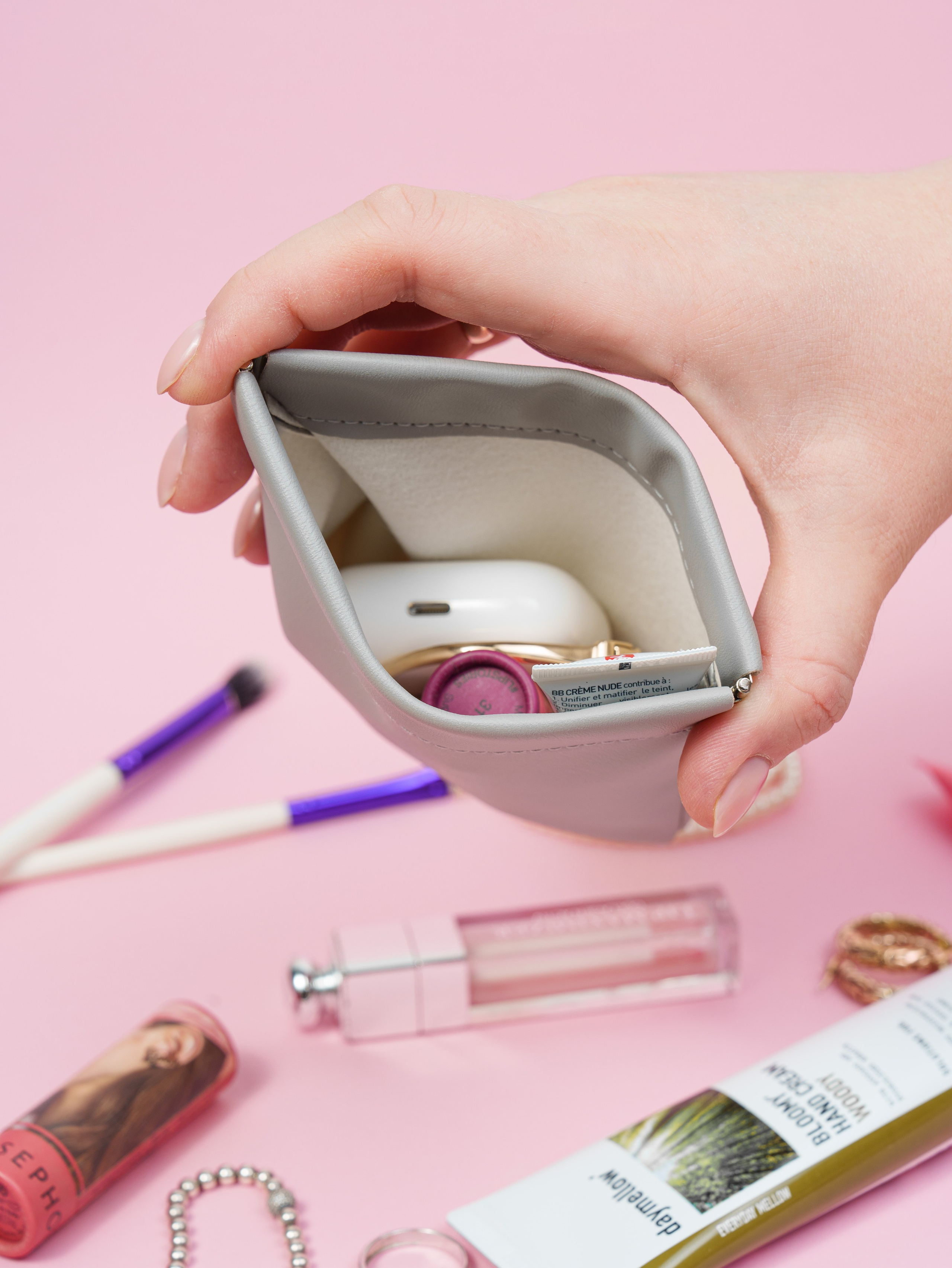 Косметички для WB. Портретный и Контент фотограф Григорий Семенов (Grifon) в Ижевске