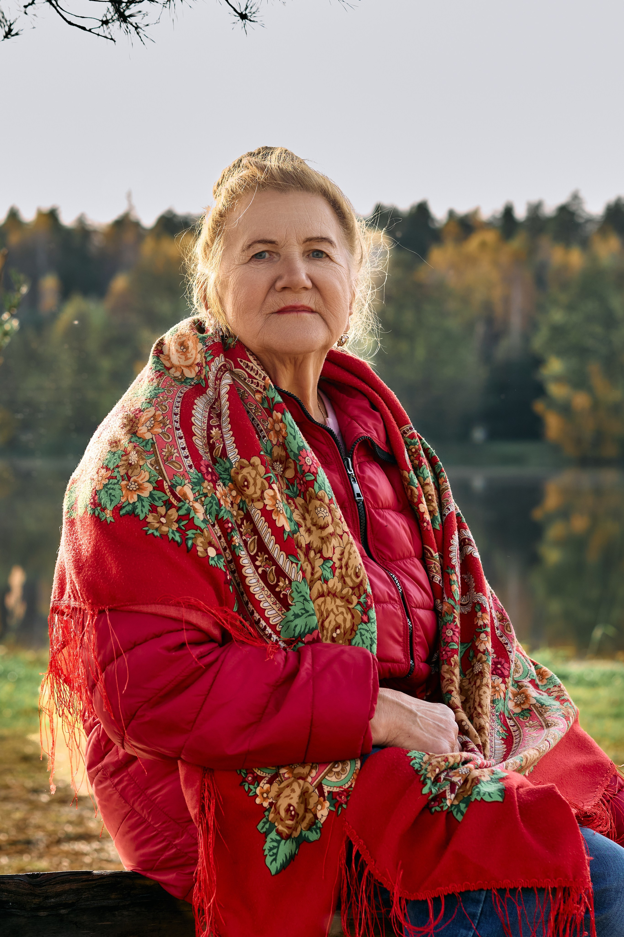 Фотосессия «Осенний вернисаж» для участников любительского объединения людей старшего поколения " Общение 55+». Фотограф Виталий Сид: профессиональная фотосъемка, обучение и новости индустрии