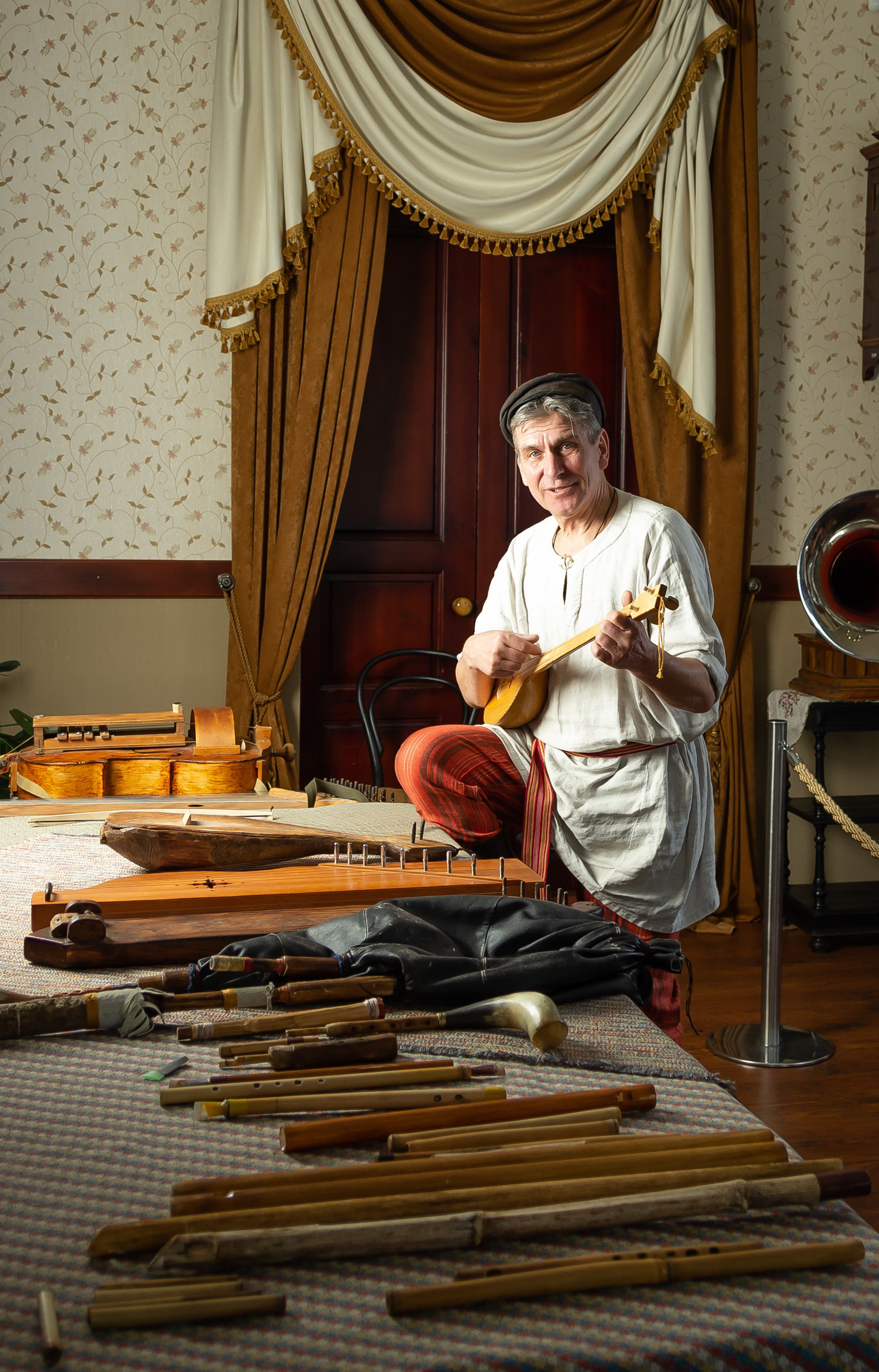 Музей забытой музыки. Александр Стряпунин — предметный фотограф в Улан-Удэ