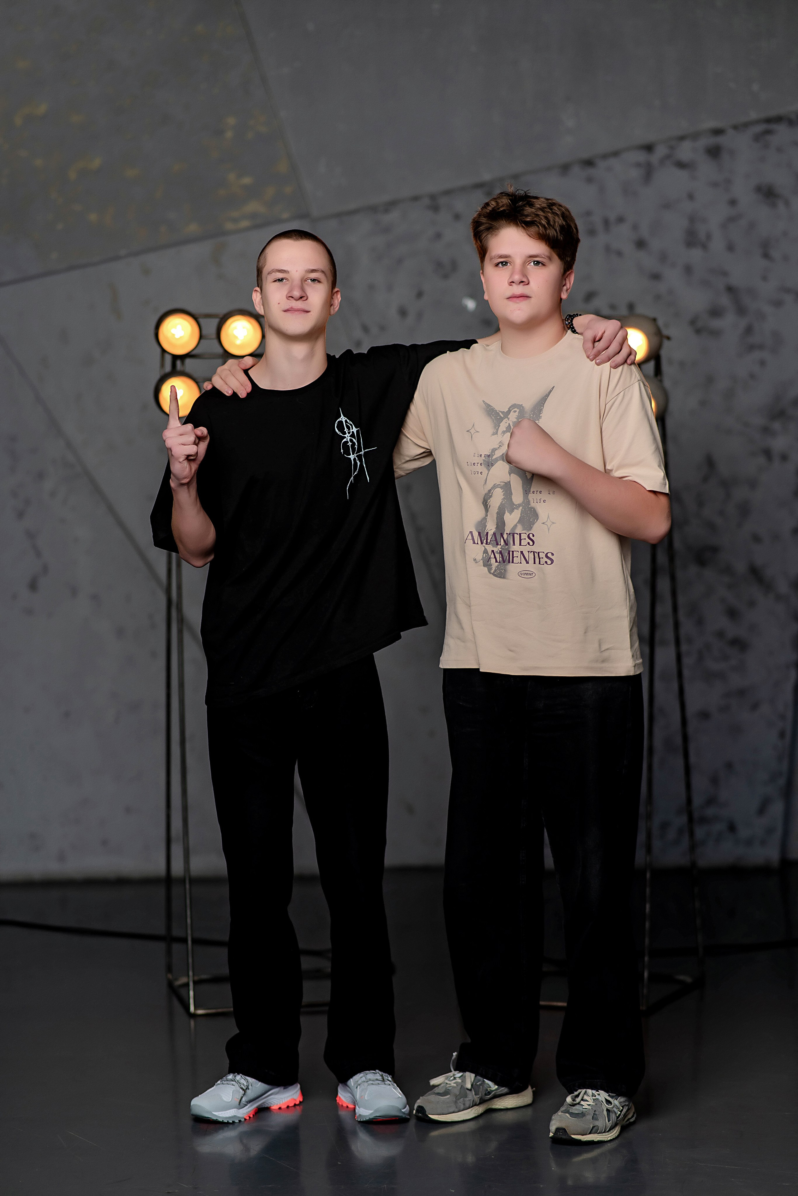 Выпускные (школьные) альбомы (книги) в Ростове-на-Дону. Современные Выпускные Альбомы в Ростове-на-Дону