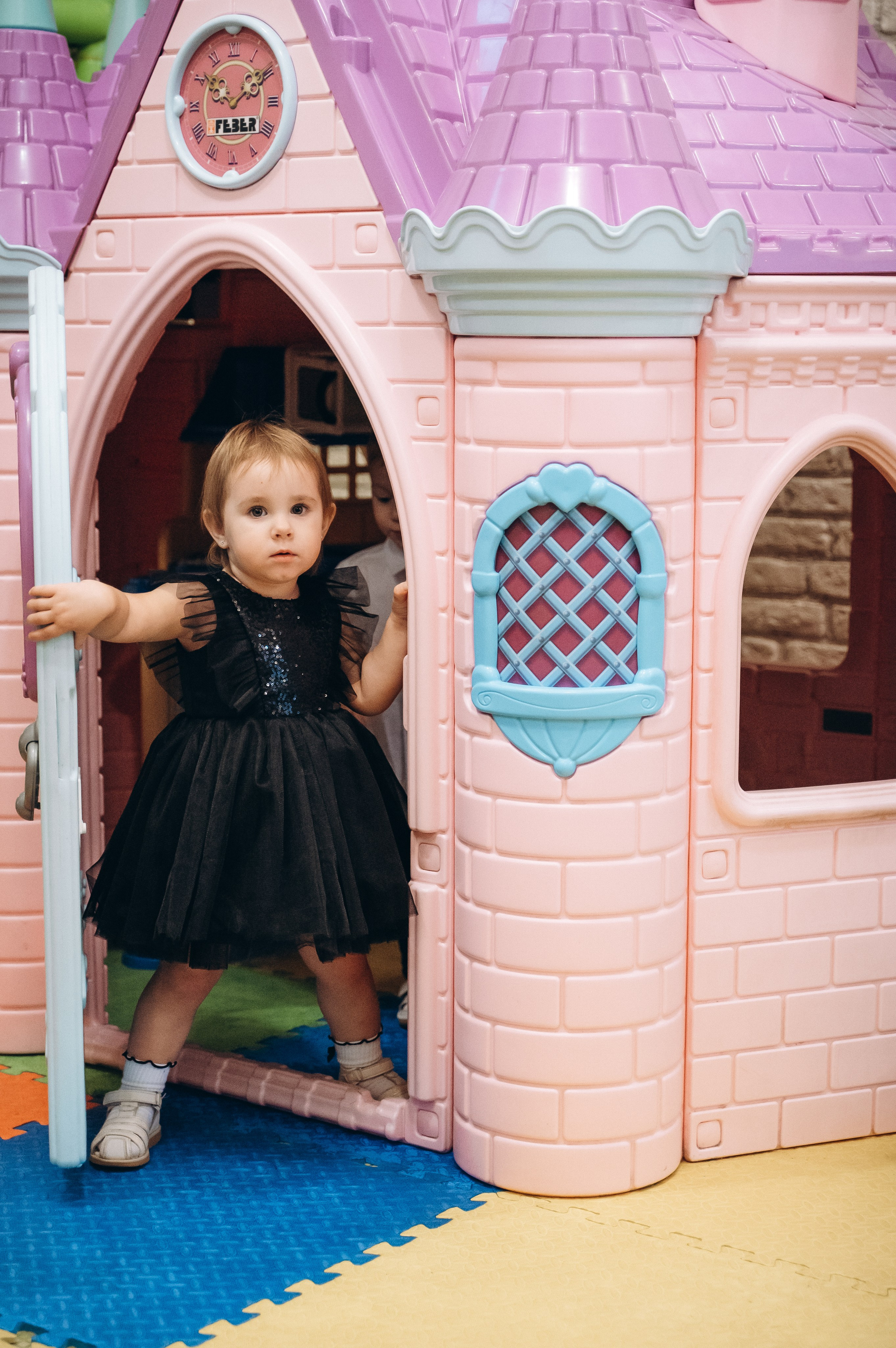 Анечке 2 года (MIA FAMILIA семейное кафе). Семейный фотограф в Минске Дарья Дреко