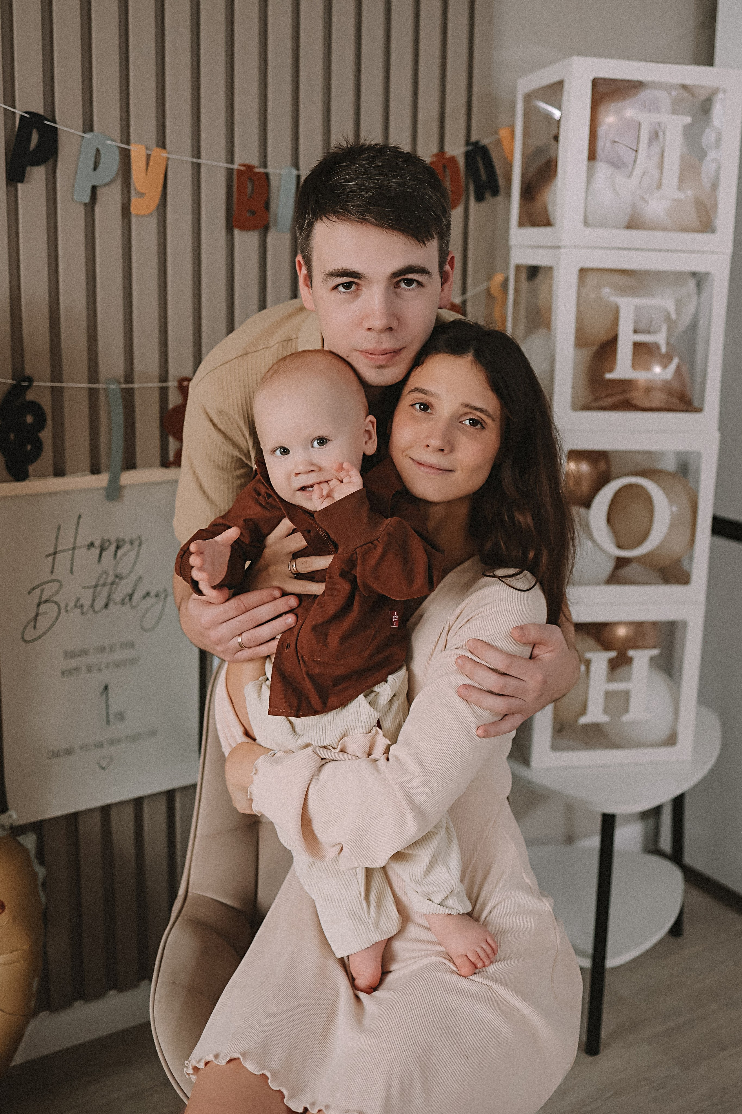 1 год Леону. Семейный фотограф Тюмень, фотограф на роды Салмина Мария