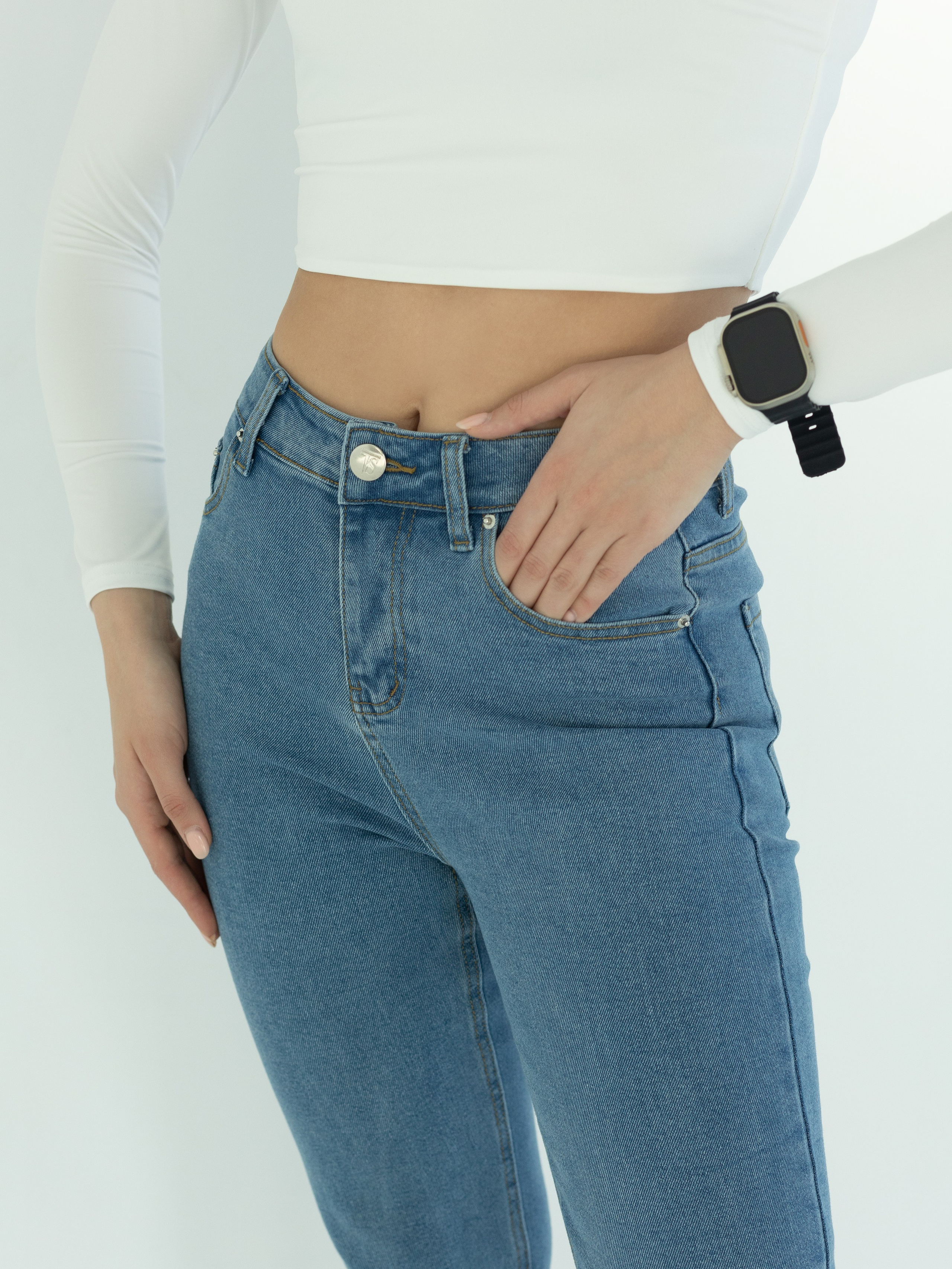 Джинсы для WB. Женский фотограф в Екатеринбурге Марина Логинова