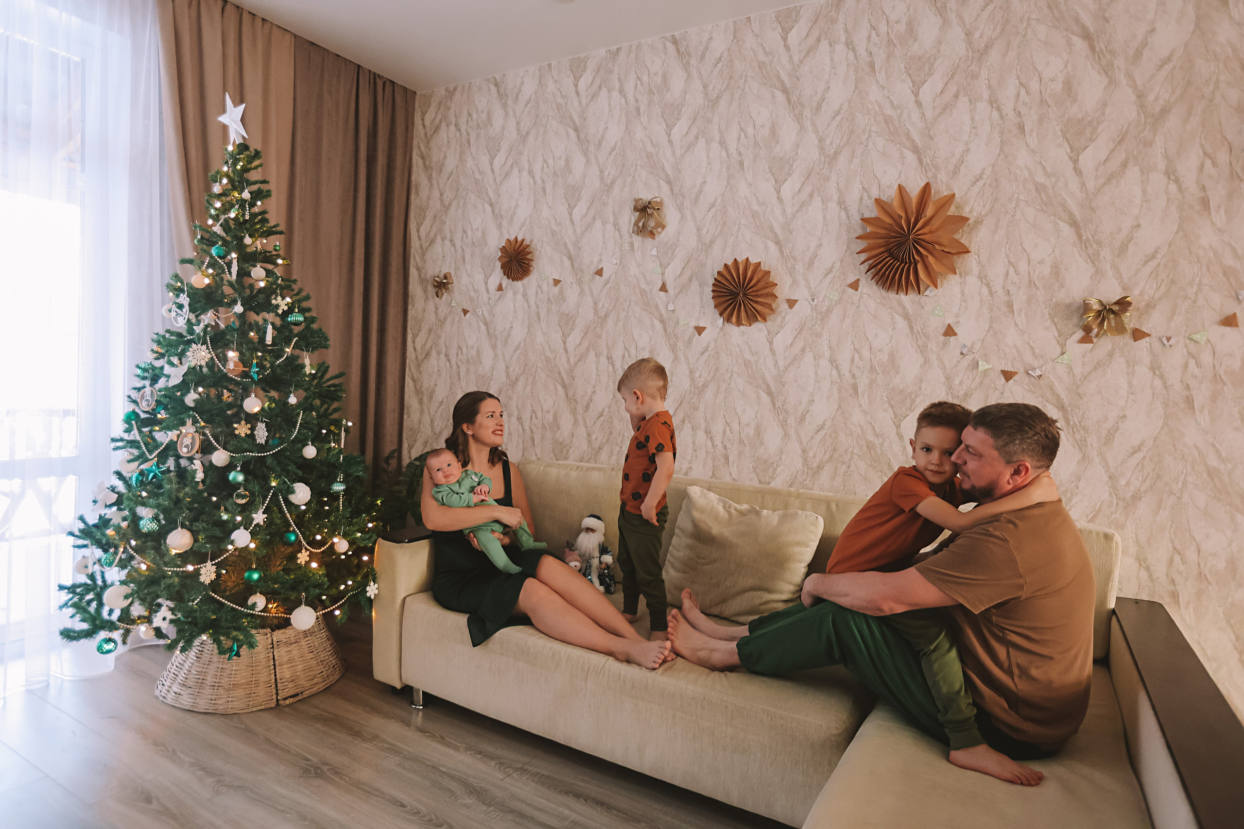 Команда. Семейный фотограф Тюмень, фотограф на роды Салмина Мария