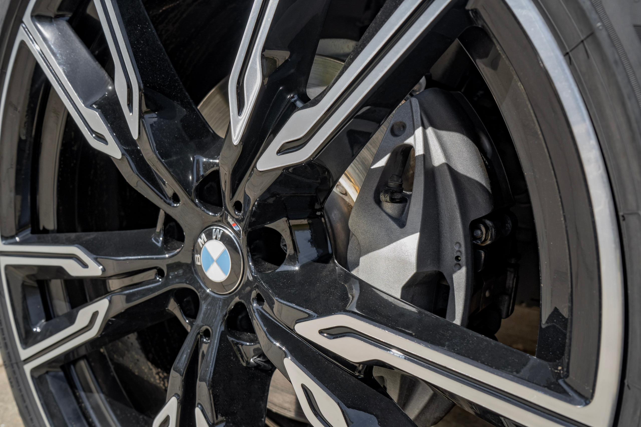 BMW X5. Автомобильный фотограф Ногинск Денис Городок