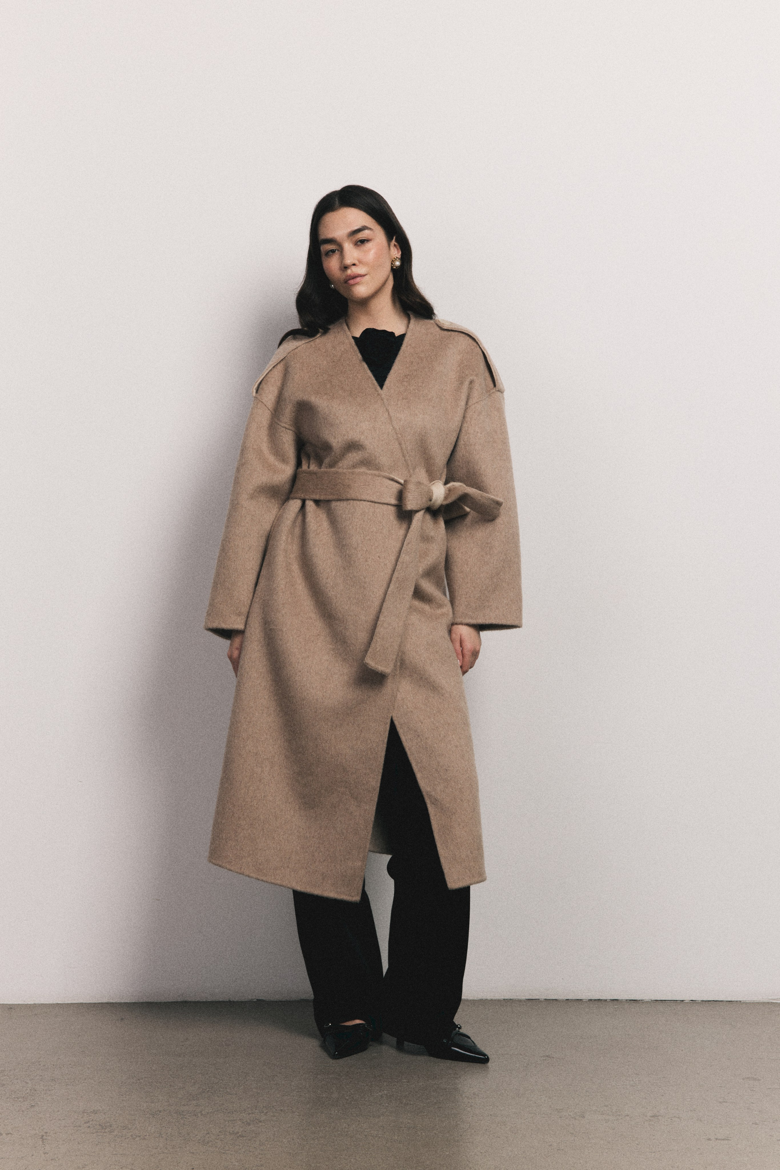 Missswan.store. Fashion-фотограф Желеуов Дулат