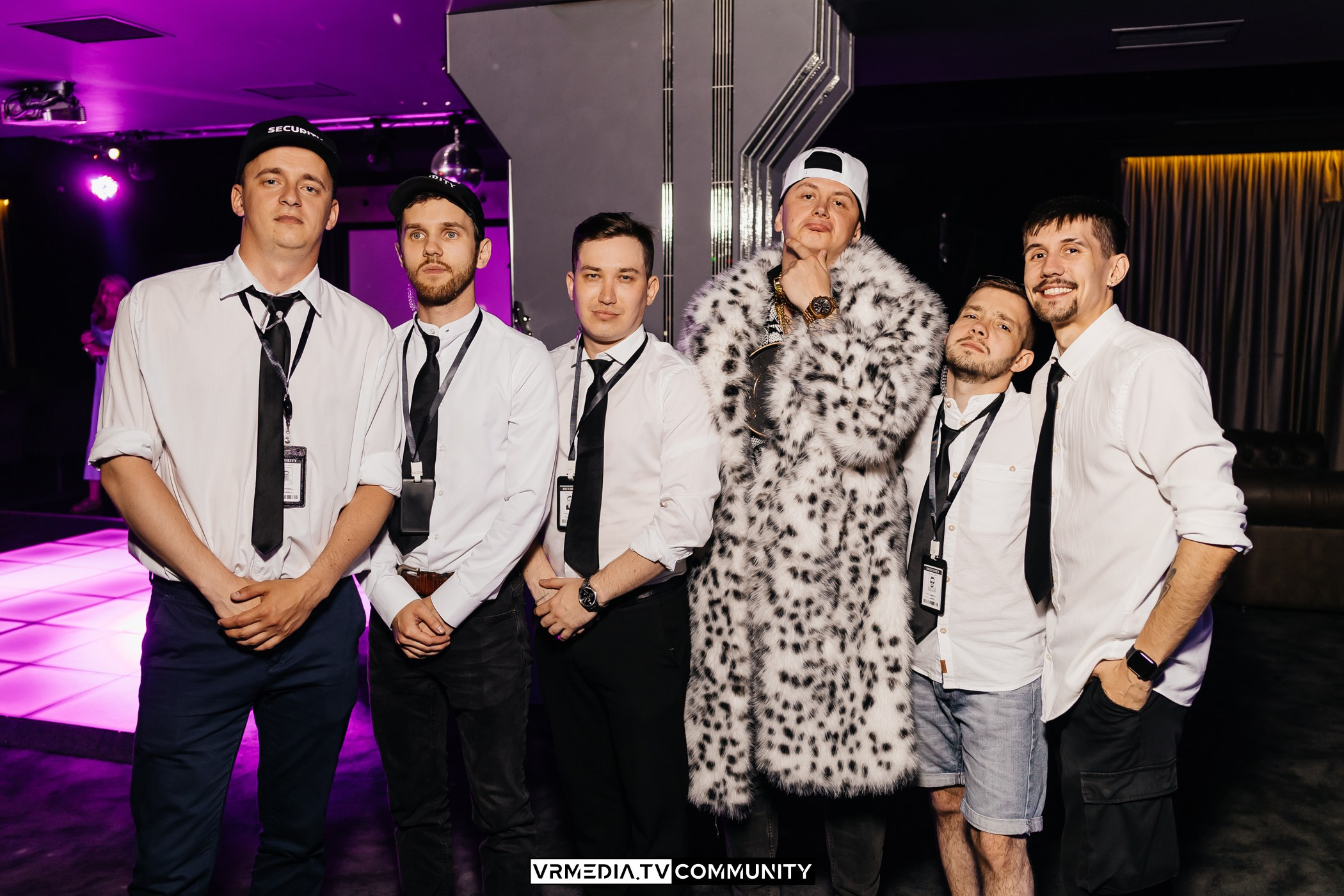 Караоке-бар «Volna»: День России