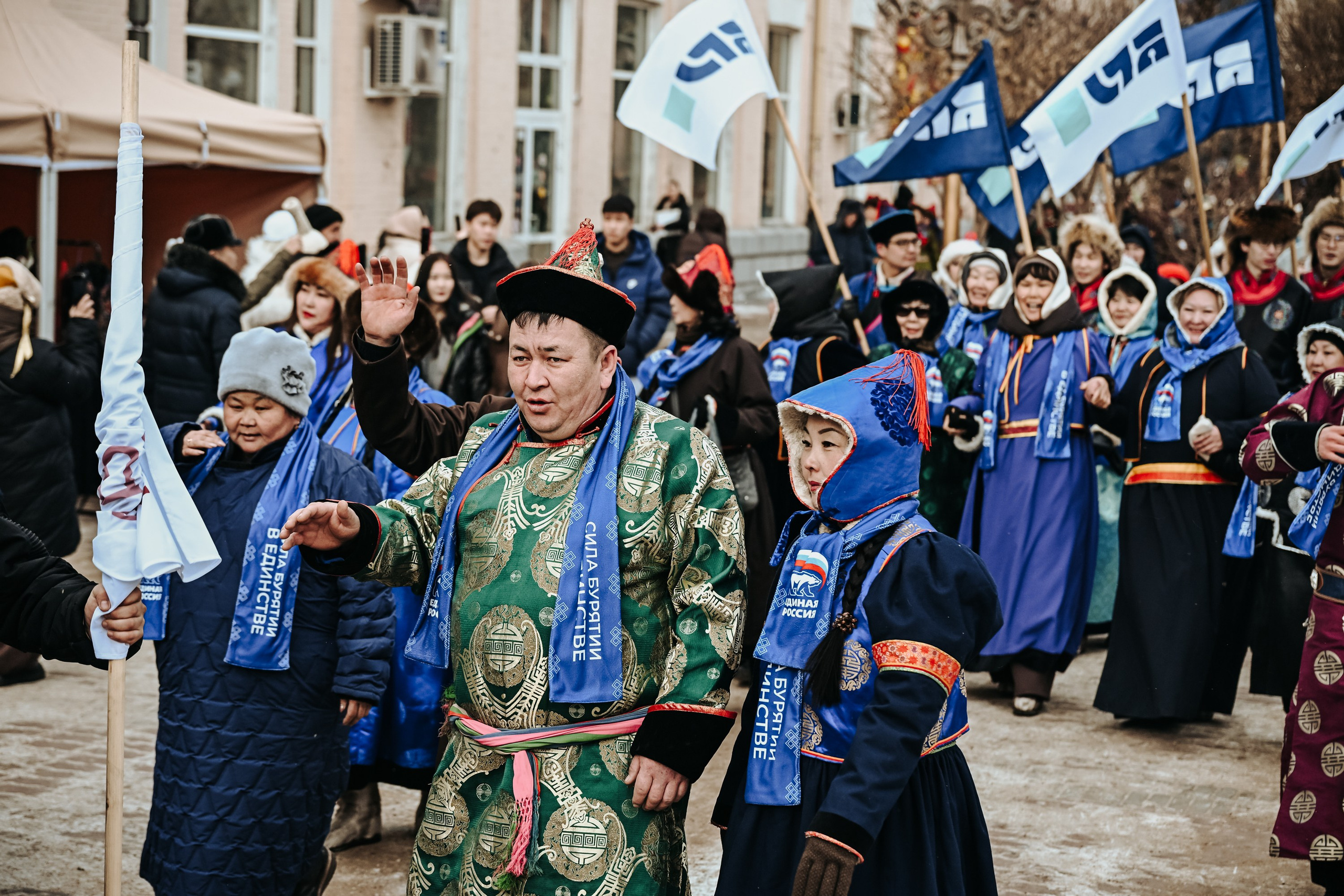 Дэгэлфлэшмоб. Фотобанк Республики Бурятия